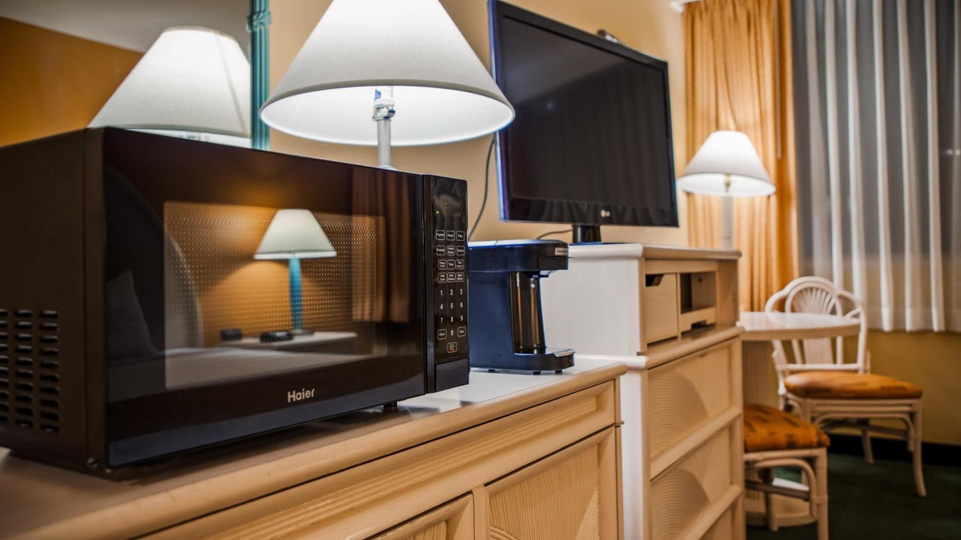 Airport Honolulu Hotel, Trademark Collection by Wyndham gallery photo in Honolulu, HI — image 33