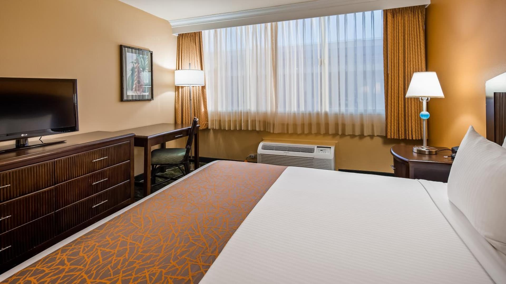 Airport Honolulu Hotel, Trademark Collection by Wyndham gallery photo in Honolulu, HI — image 36