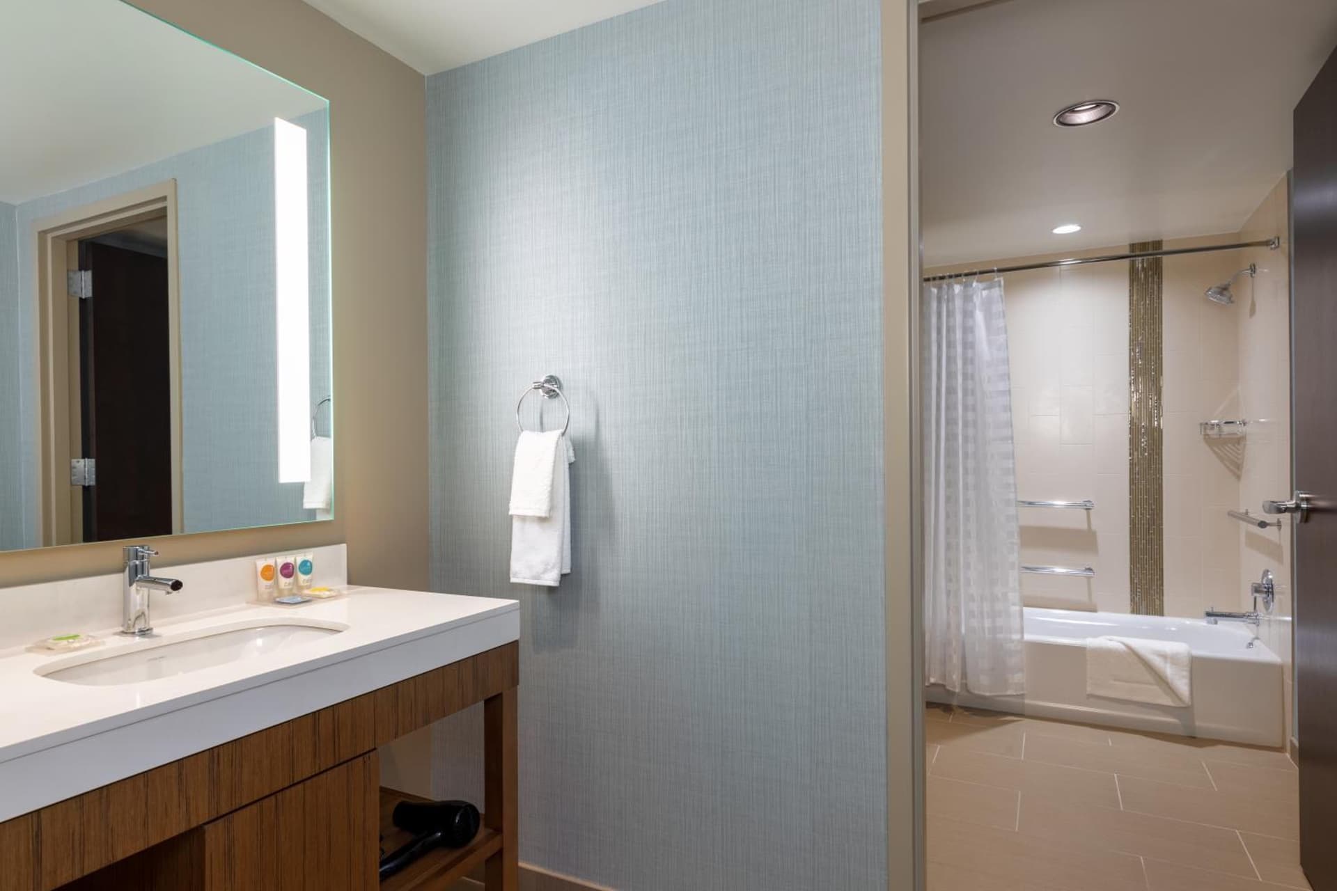 Hyatt Place Atlanta Centennial Park property views in Atlanta, GA — gallery photo 3