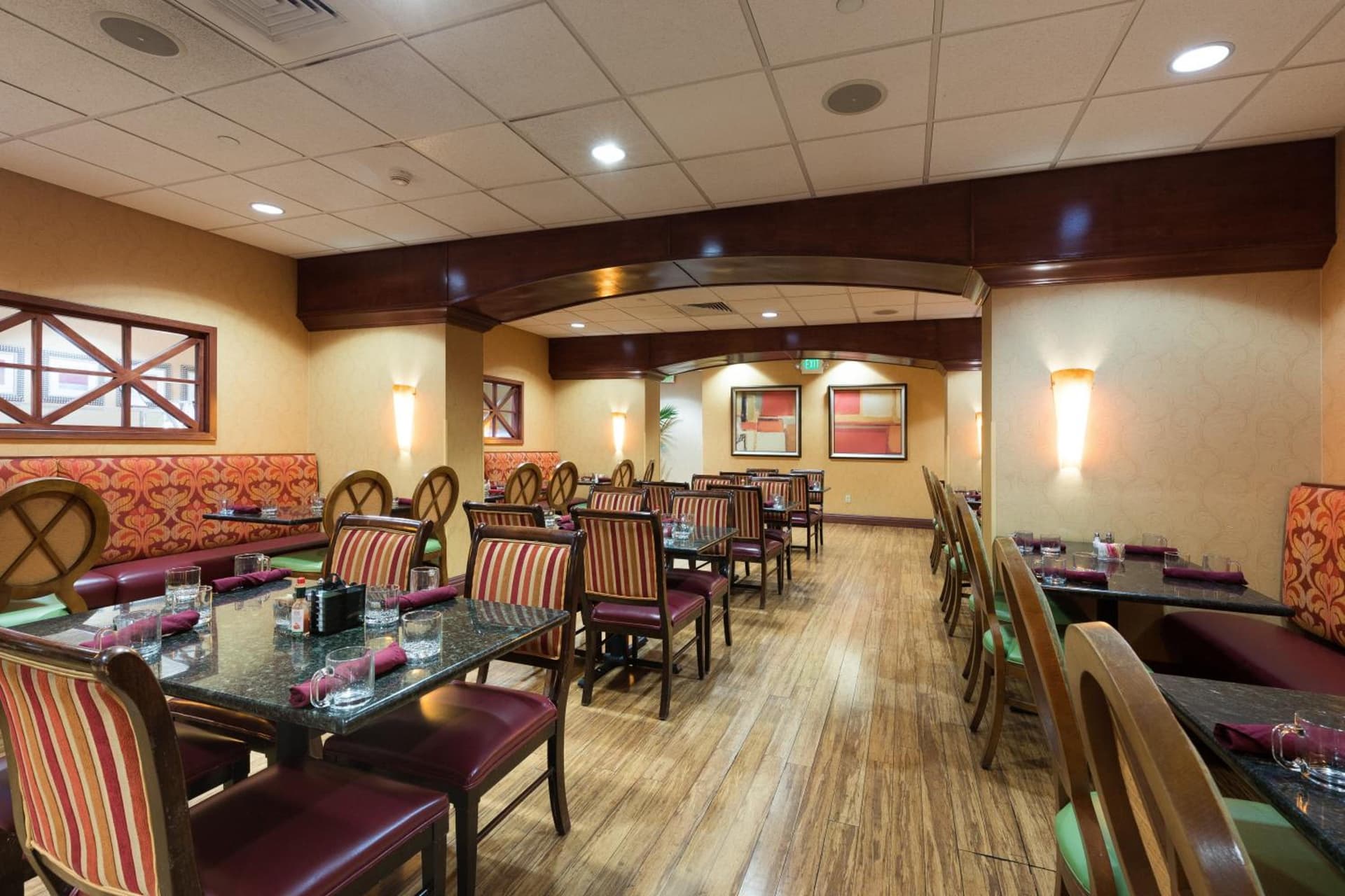 Holiday Inn Sacramento Downtown-Arena by IHG gallery photo in Sacramento, CA — image 32