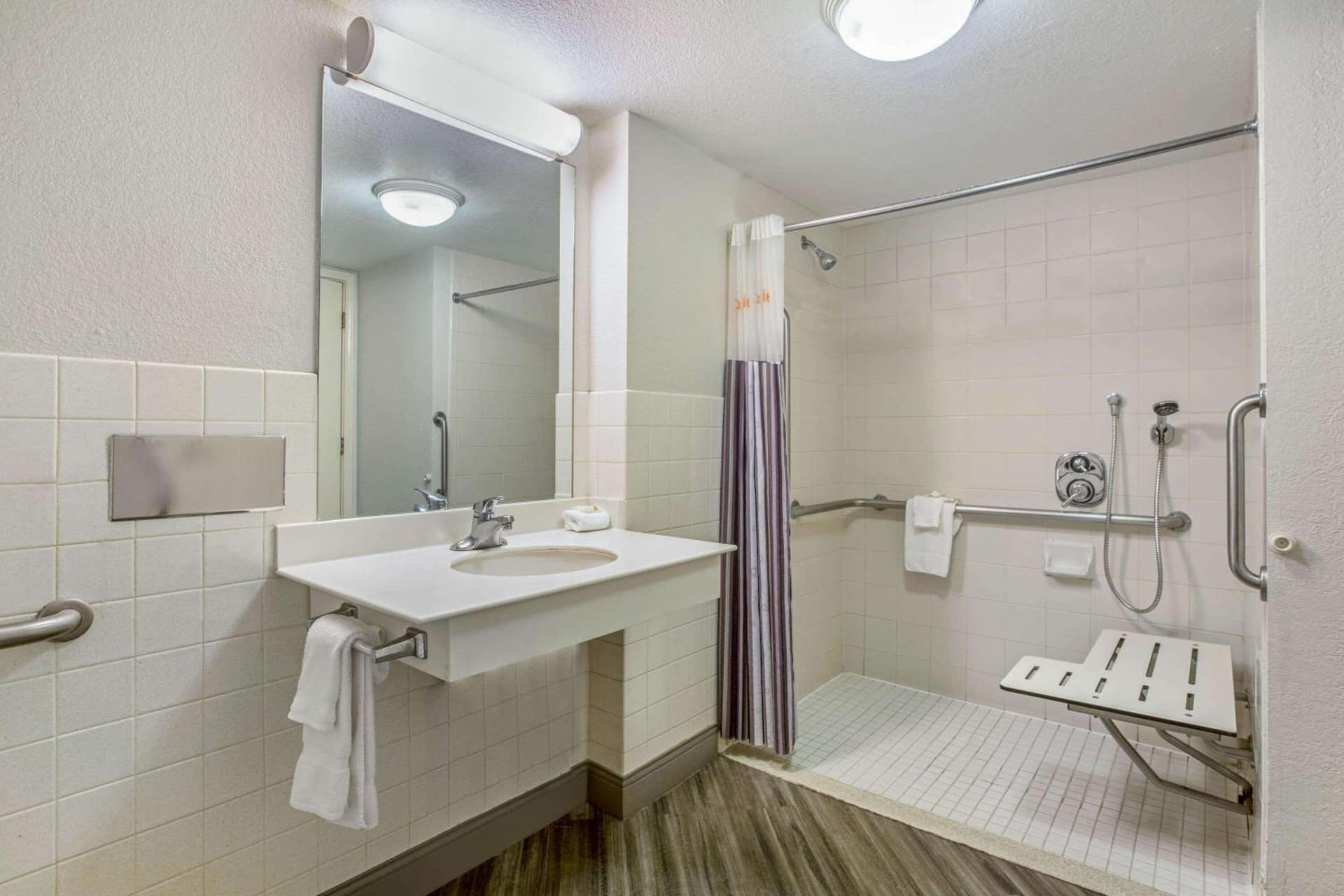 La Quinta Inn by Wyndham Fresno Yosemite gallery photo in Fresno, CA — image 19