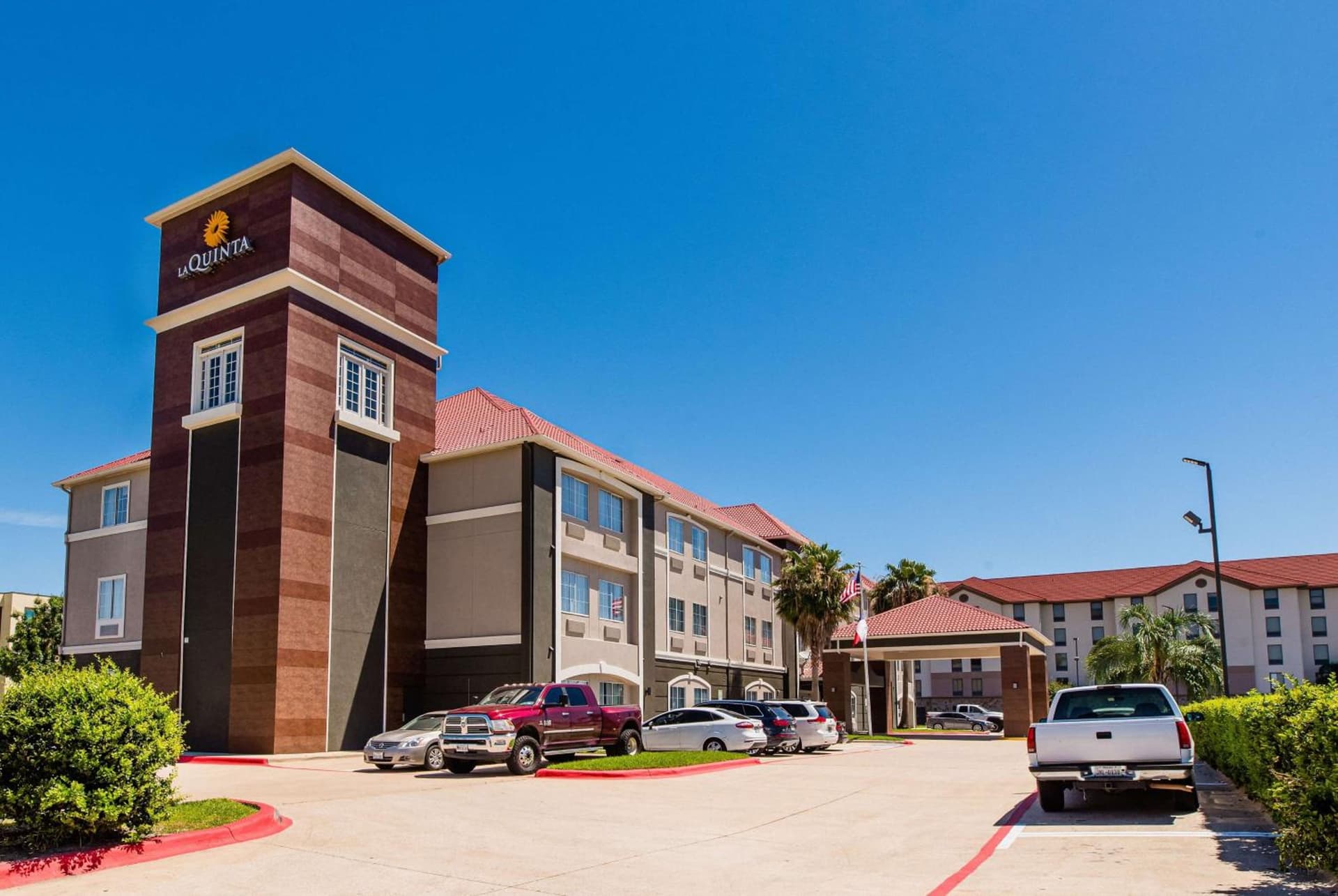 La Quinta by Wyndham Houston/Clear Lake-NASA featured exterior or lobby in Webster, TX — similar hotel