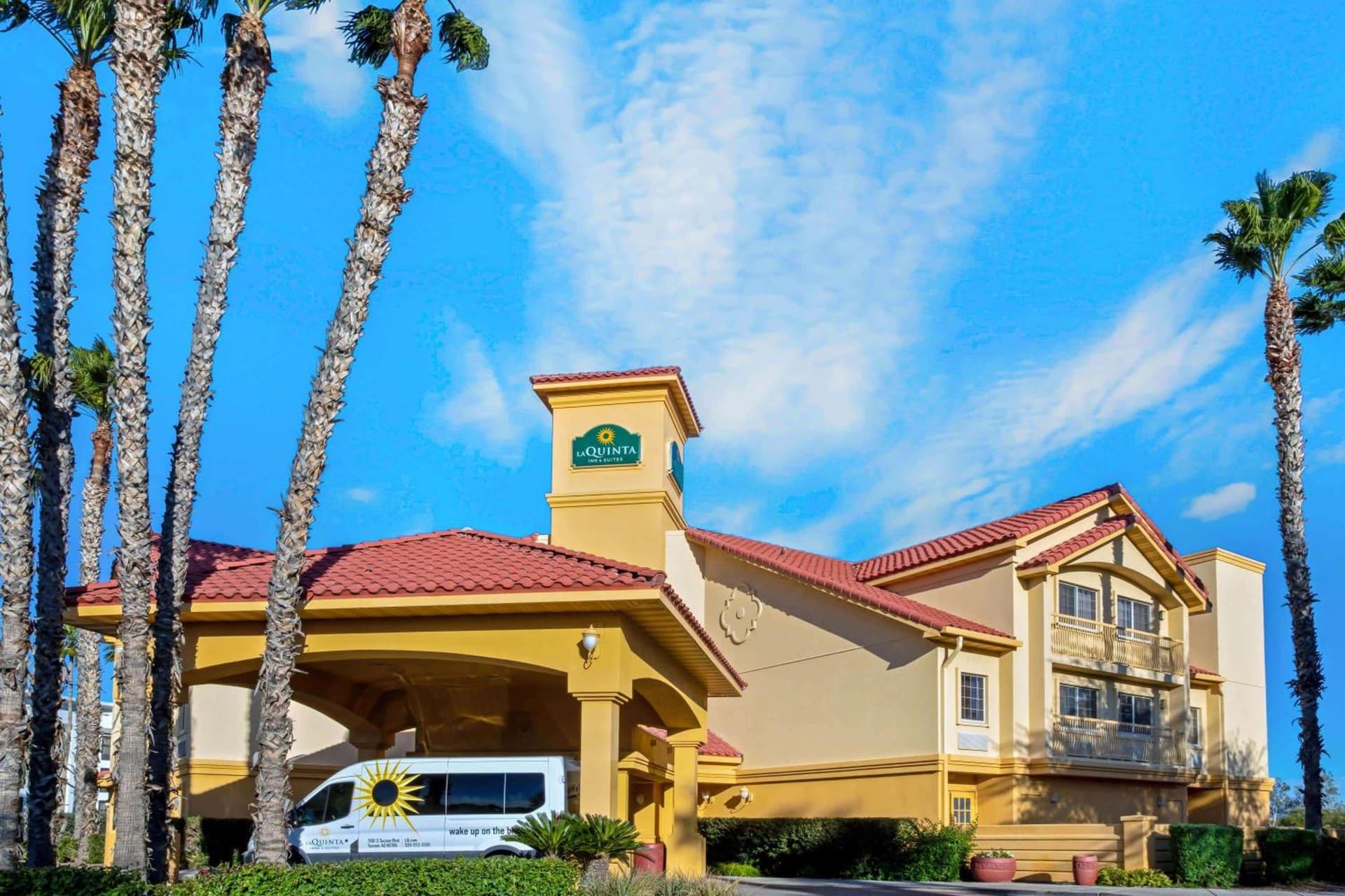 La Quinta by Wyndham Tucson Airport interior in Tucson, AZ — gallery photo 2