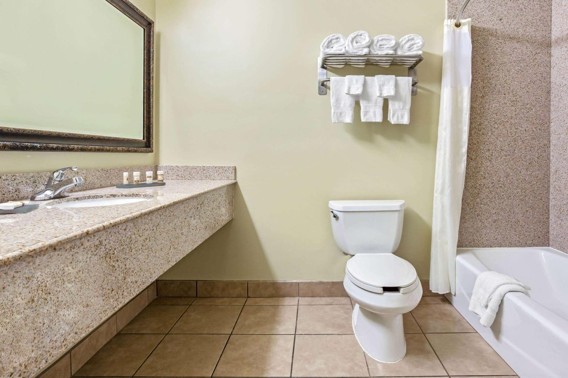 La Quinta by Wyndham Moreno Valley gallery photo in Moreno Valley, CA — image 35
