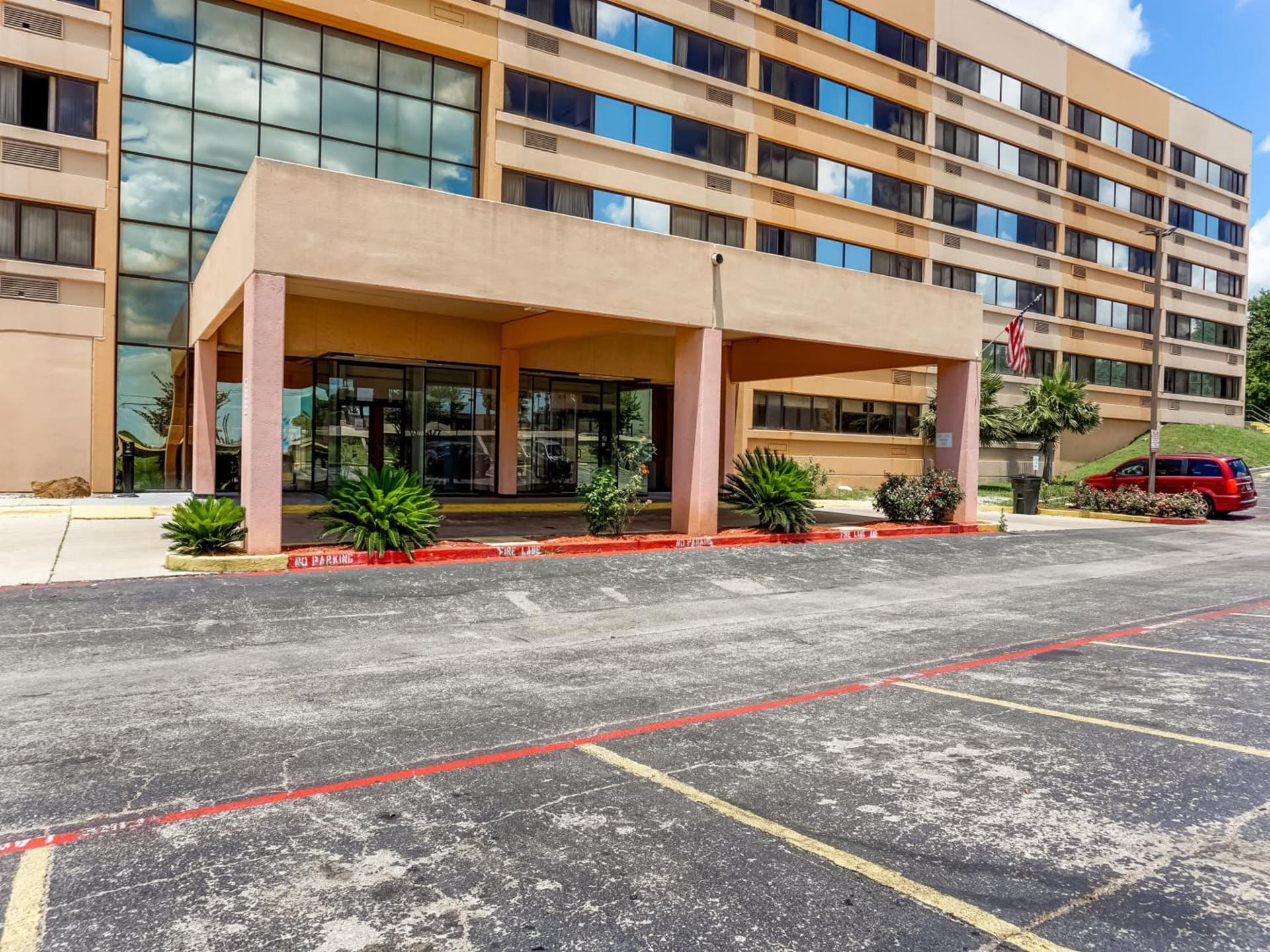 OYO Hotel Killeen East Central exterior or lobby in Killeen, TX — main listing photo