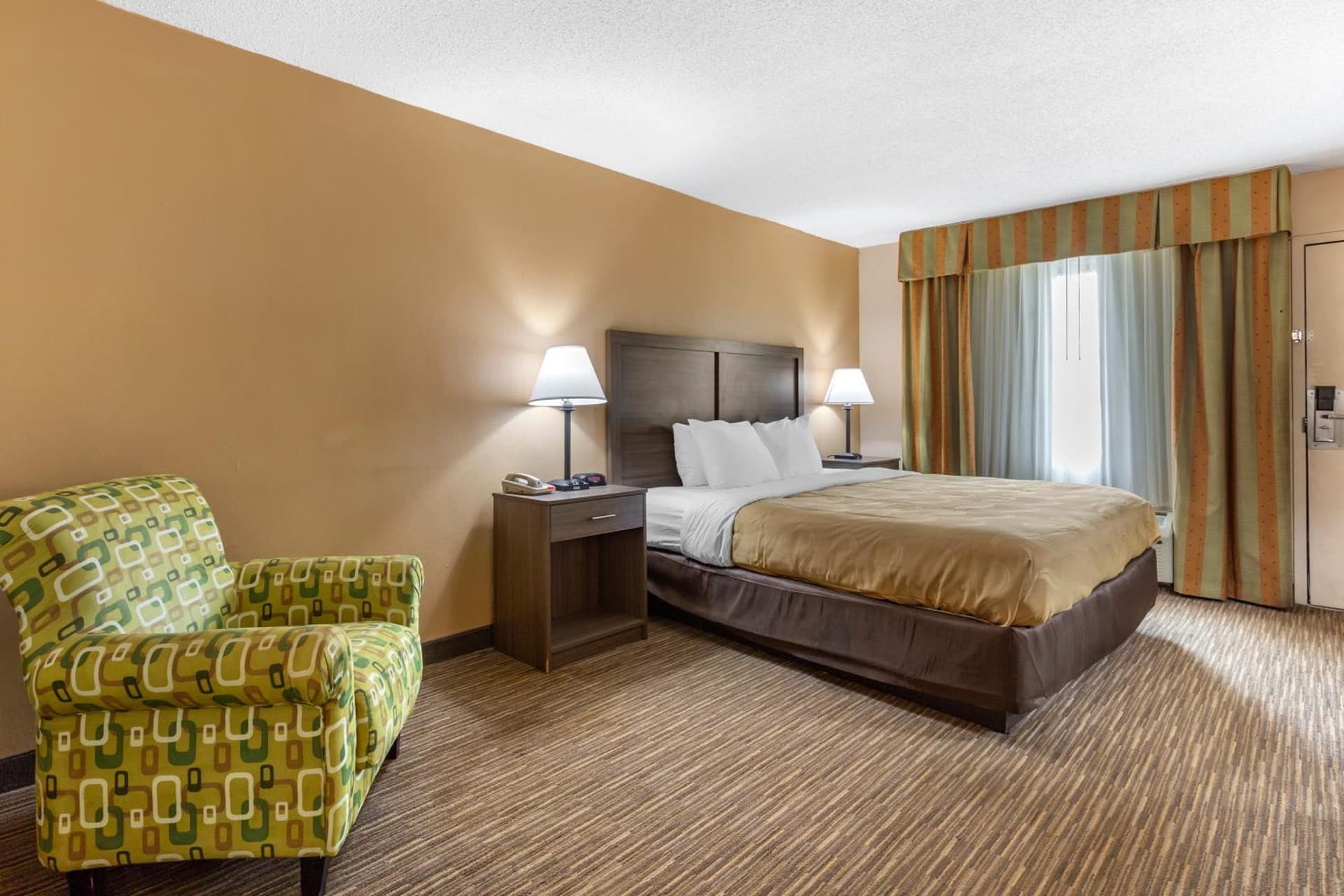 Quality Inn & Suites Hanes Mall gallery photo in Winston-Salem, NC — image 15