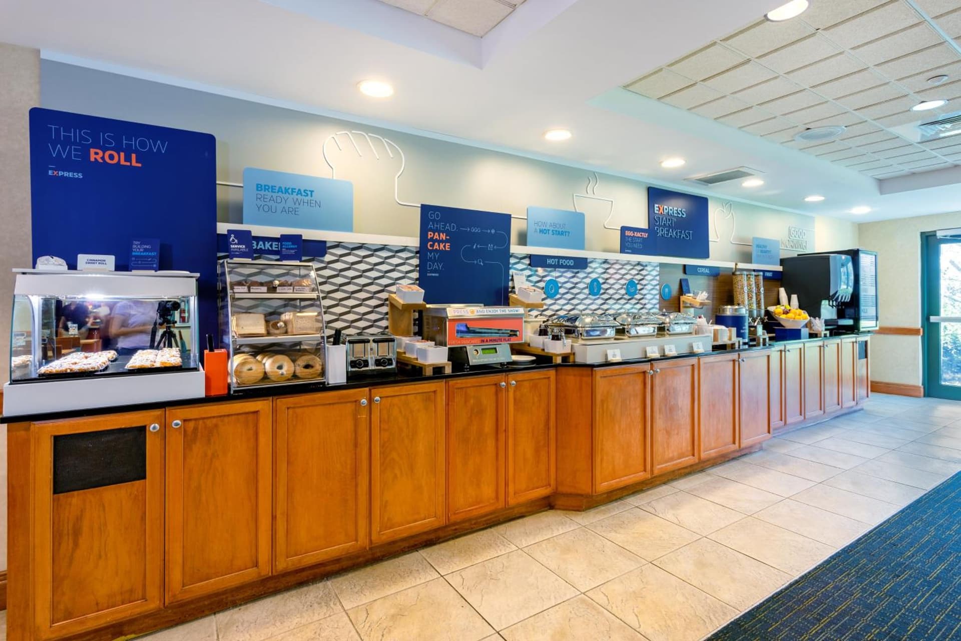Holiday Inn Express & Suites Bradenton East-Lakewood Ranch by IHG property views in Bradenton, FL — gallery photo 3