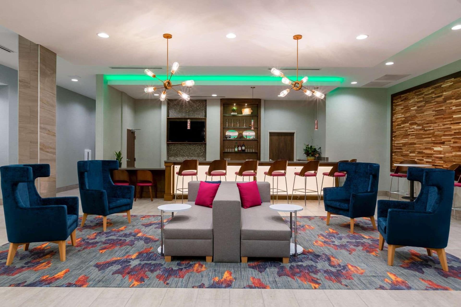 La Quinta by Wyndham Altoona Des Moines gallery photo in Altoona, IA — image 13