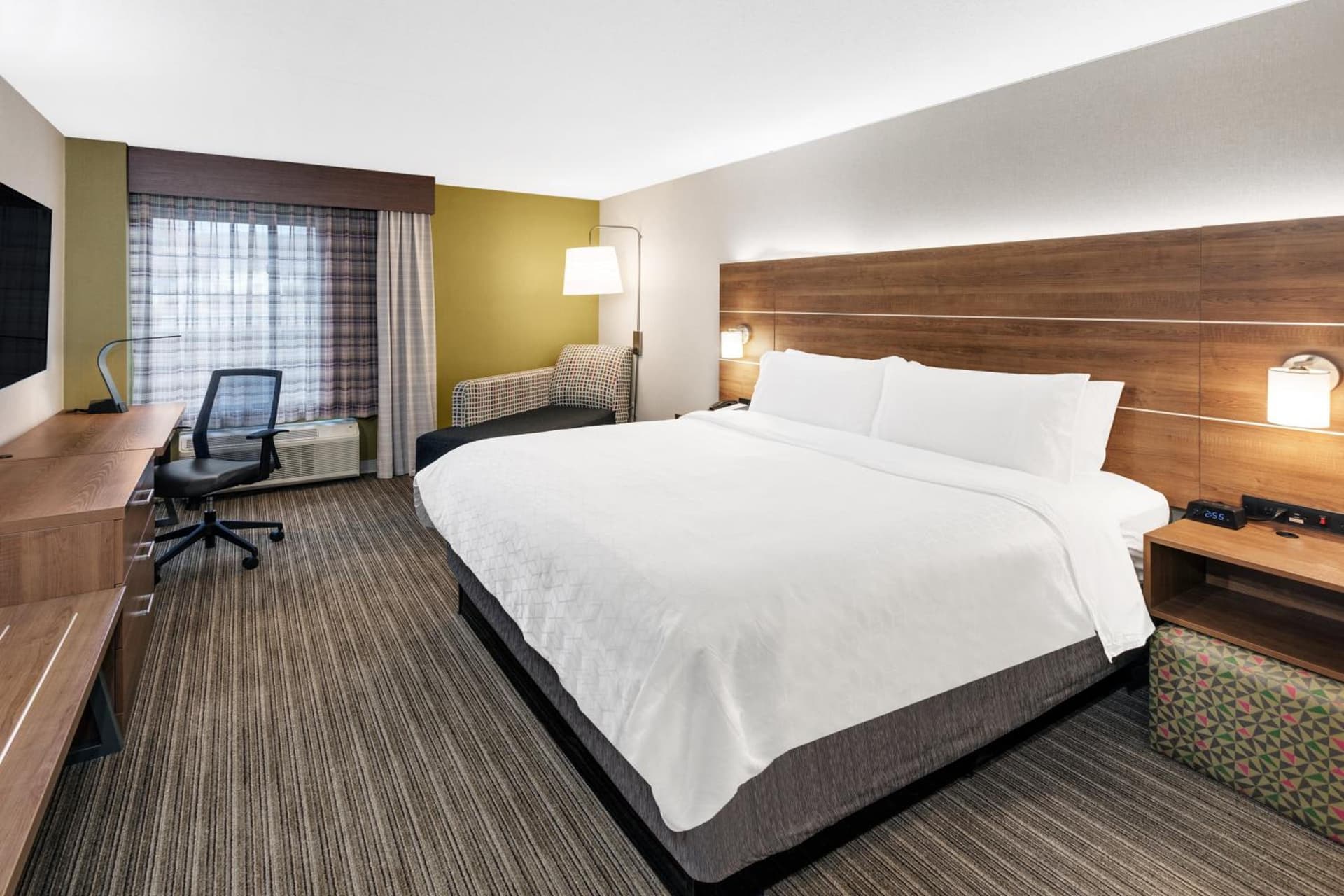 Holiday Inn Express & Suites Tilton by IHG gallery photo in Tilton, NH — image 21
