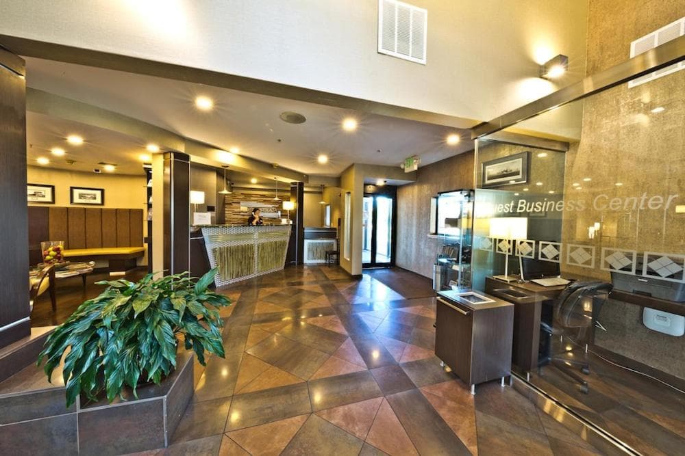 Hotel Strata property views in Mountain View, CA — gallery photo 3