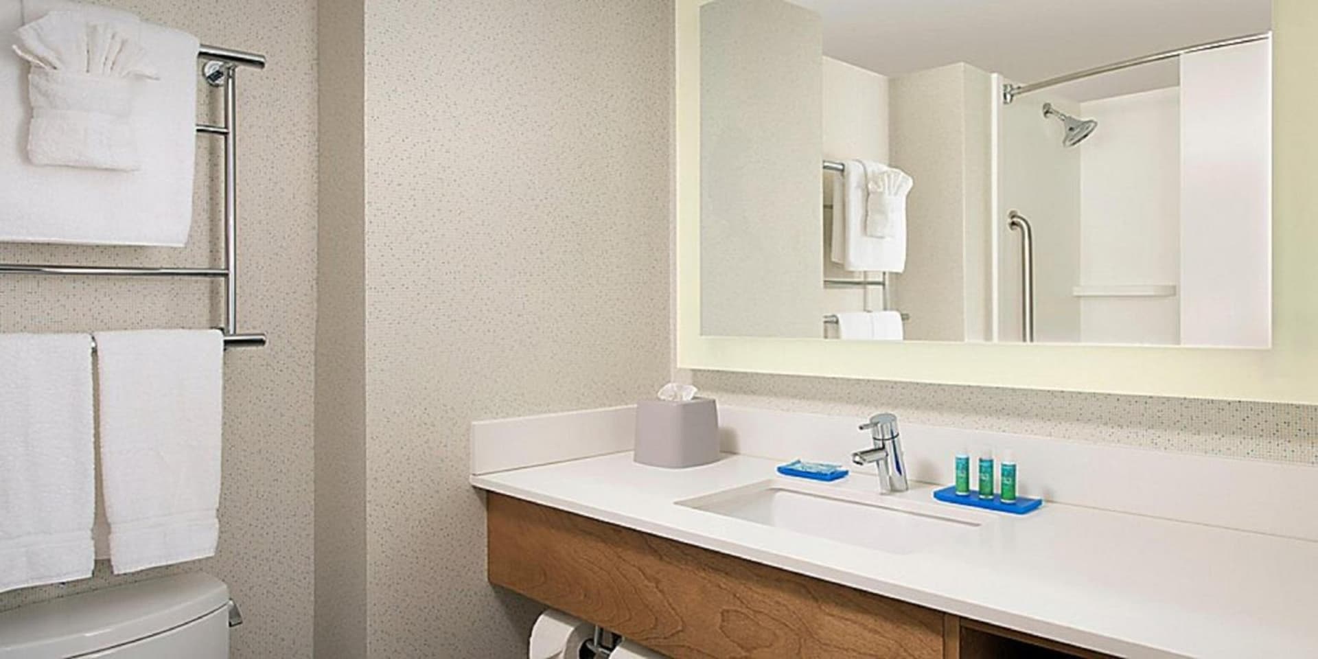 Holiday Inn Express Chesapeake - Norfolk by IHG gallery photo in Chesapeake, VA — image 13