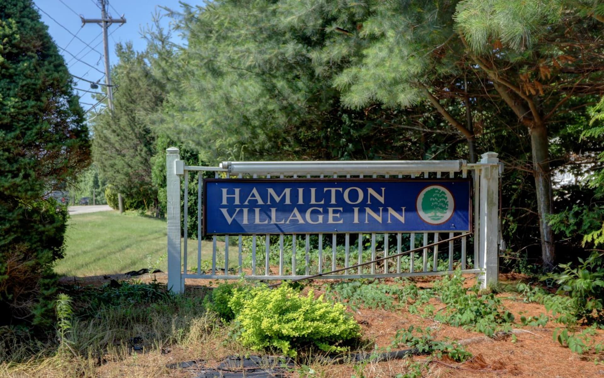 Hamilton Village Inn interior in North Kingstown — gallery photo 2