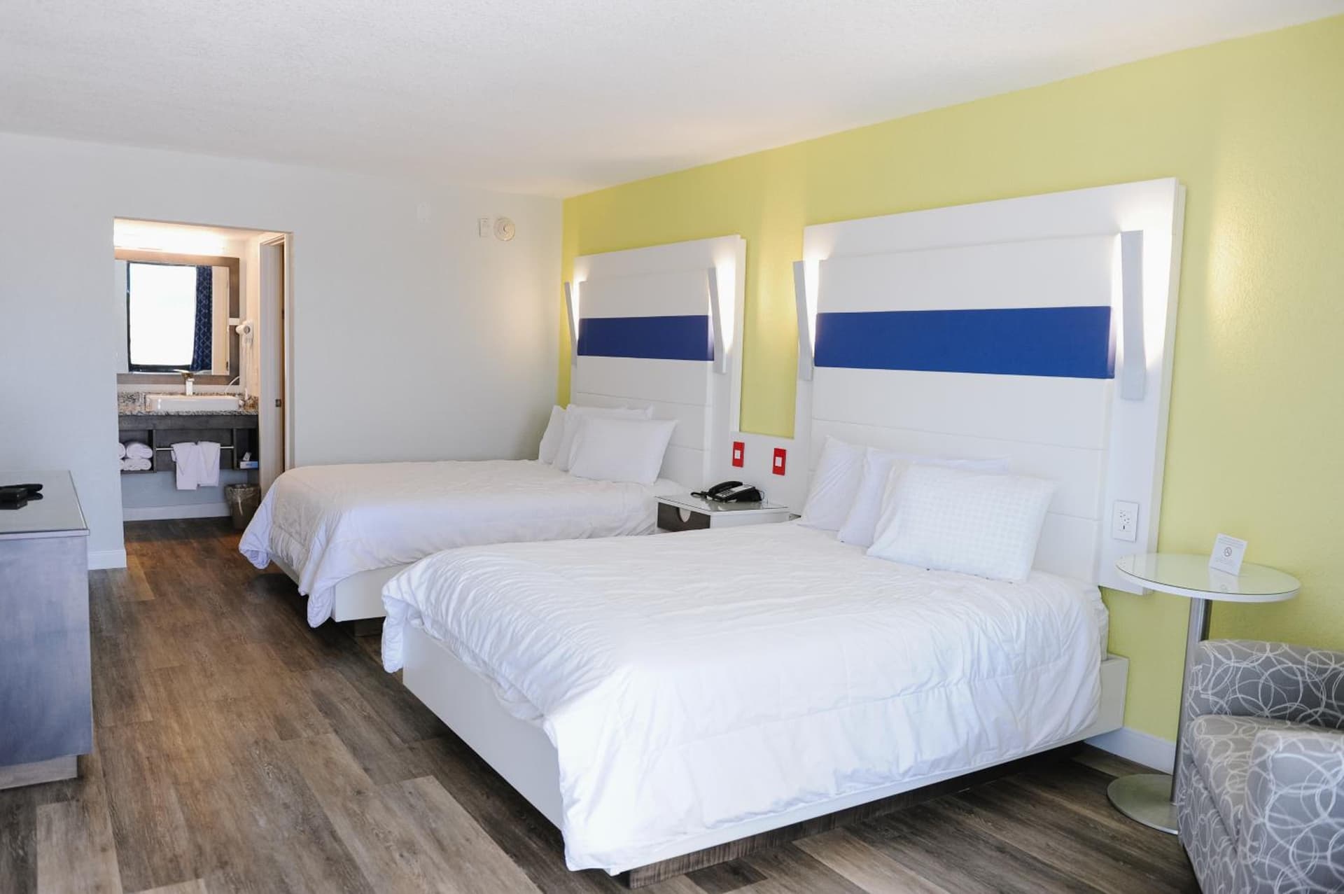 Regency Inn & Suites - Saint Augustine interior in Saint Augustine Beach, FL — gallery photo 2