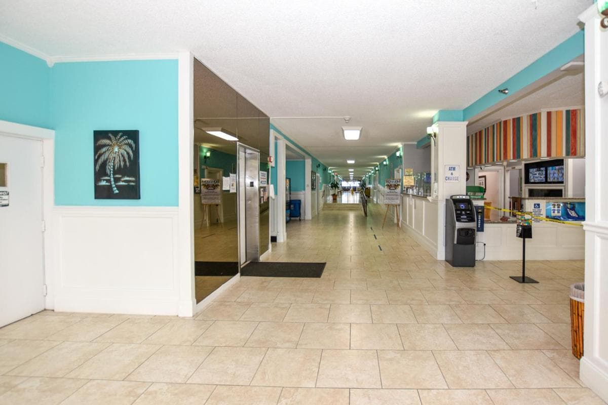 Daytona Condo with Beautiful Ocean and City View interior in Daytona Beach, FL — gallery photo 2