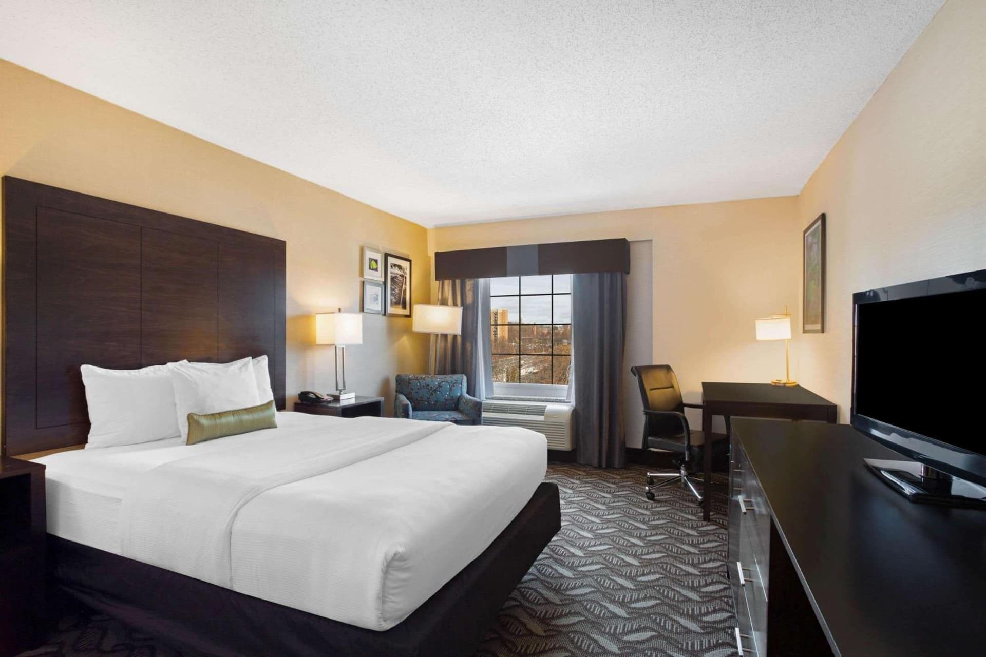 La Quinta by Wyndham Springfield gallery photo in Springfield, MA — image 20
