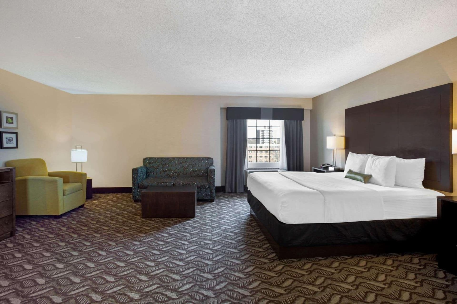 La Quinta by Wyndham Springfield gallery photo in Springfield, MA — image 7
