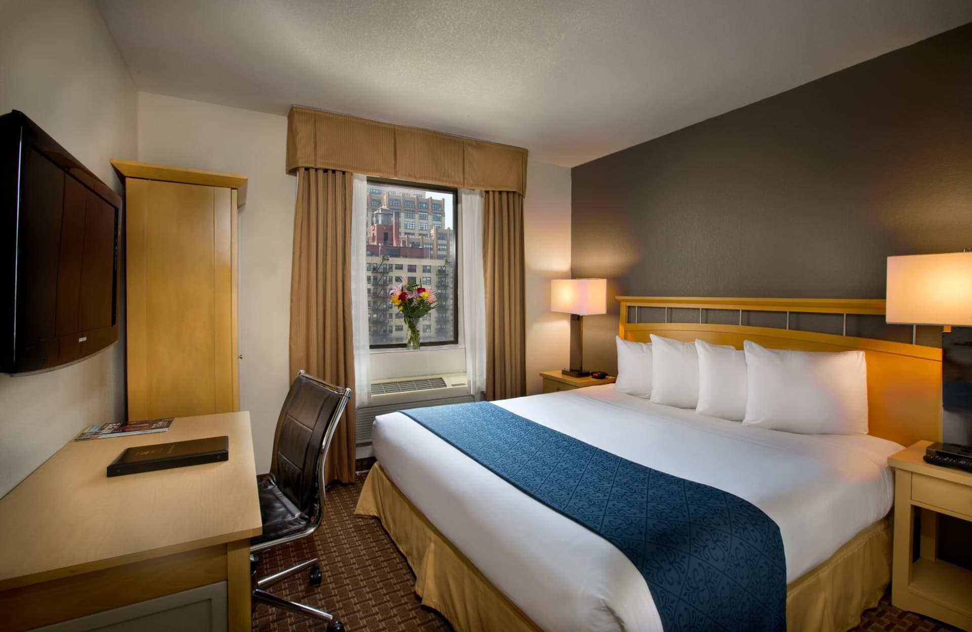 Hudson River Hotel interior in New York, NY — gallery photo 2