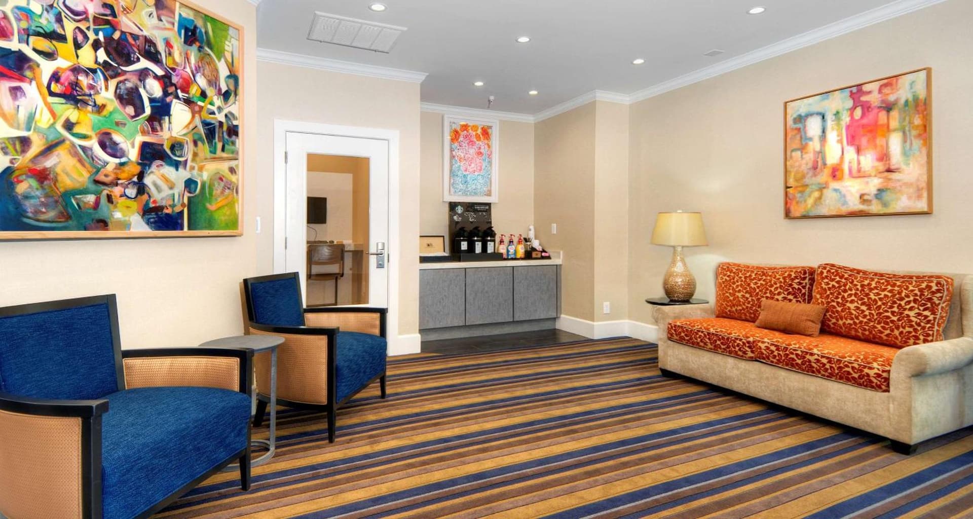 Best Western Plus Palm Court Hotel gallery photo in Davis, CA — image 22
