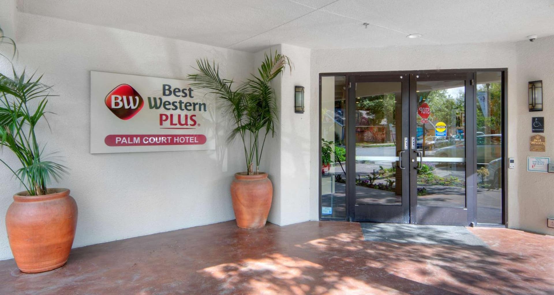 Best Western Plus Palm Court Hotel gallery photo in Davis, CA — image 37