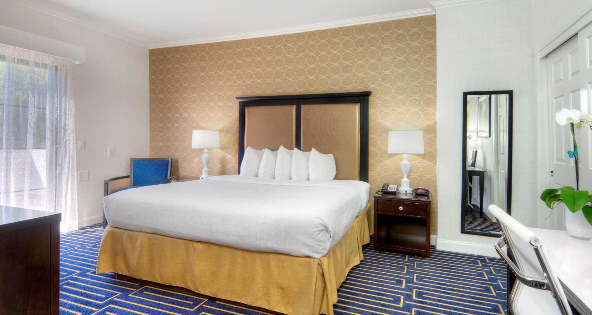 Best Western Plus Palm Court Hotel gallery photo in Davis, CA — image 33