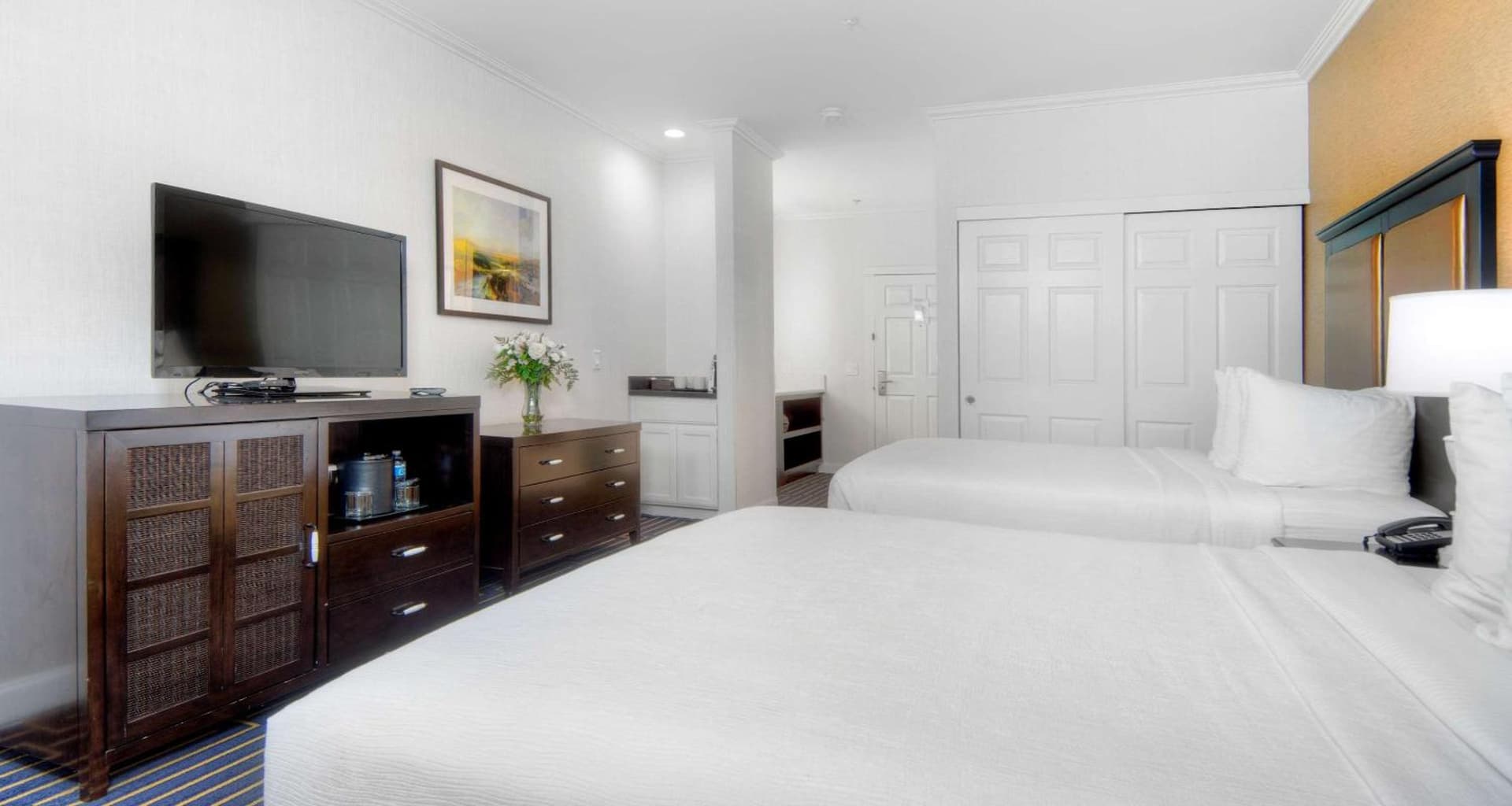 Best Western Plus Palm Court Hotel gallery photo in Davis, CA — image 4
