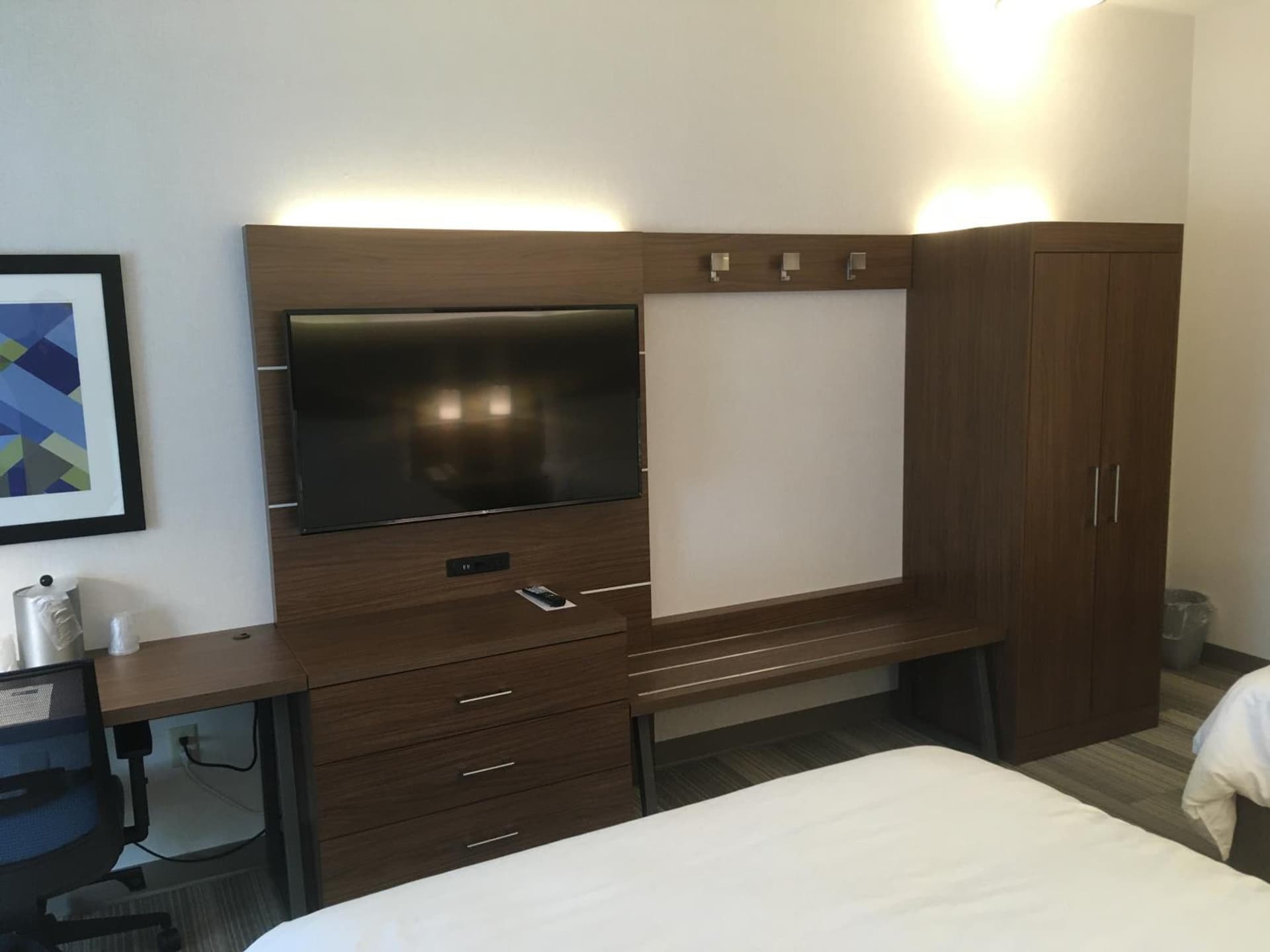 Holiday Inn Express & Suites Bethlehem Airport-Allentown Area gallery photo in Bethlehem, PA — image 16