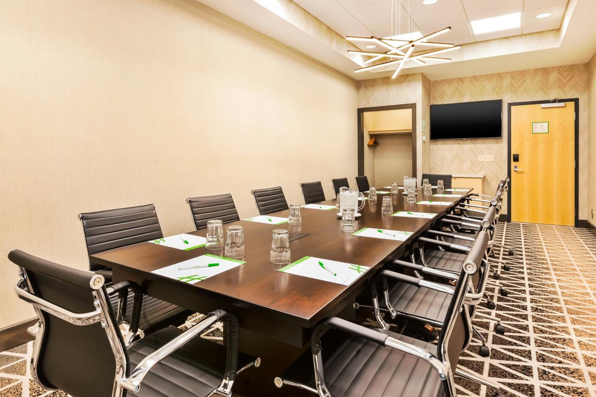Holiday Inn & Suites - Toledo Southwest - Perrysburg by IHG gallery photo in Perrysburg, OH — image 9