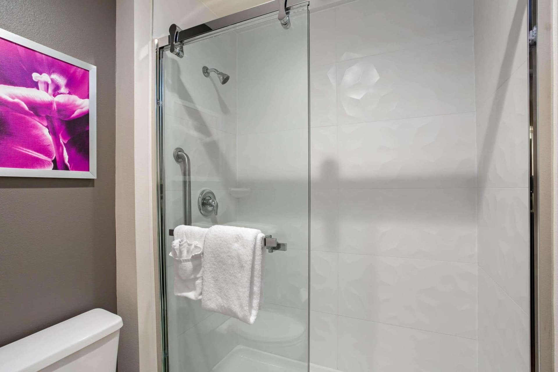 La Quinta by Wyndham Hartford Bradley Airport gallery photo in Windsor Locks — image 23