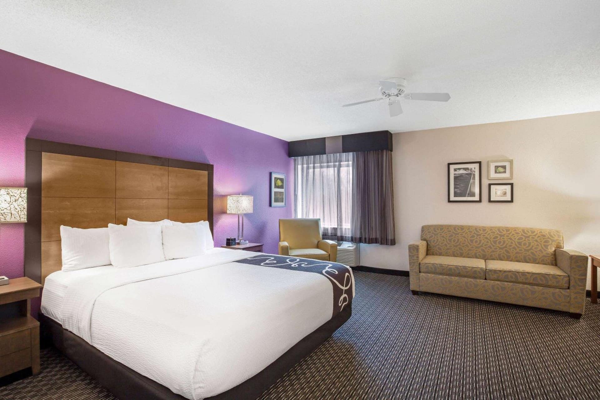 La Quinta by Wyndham Hartford Bradley Airport gallery photo in Windsor Locks — image 29