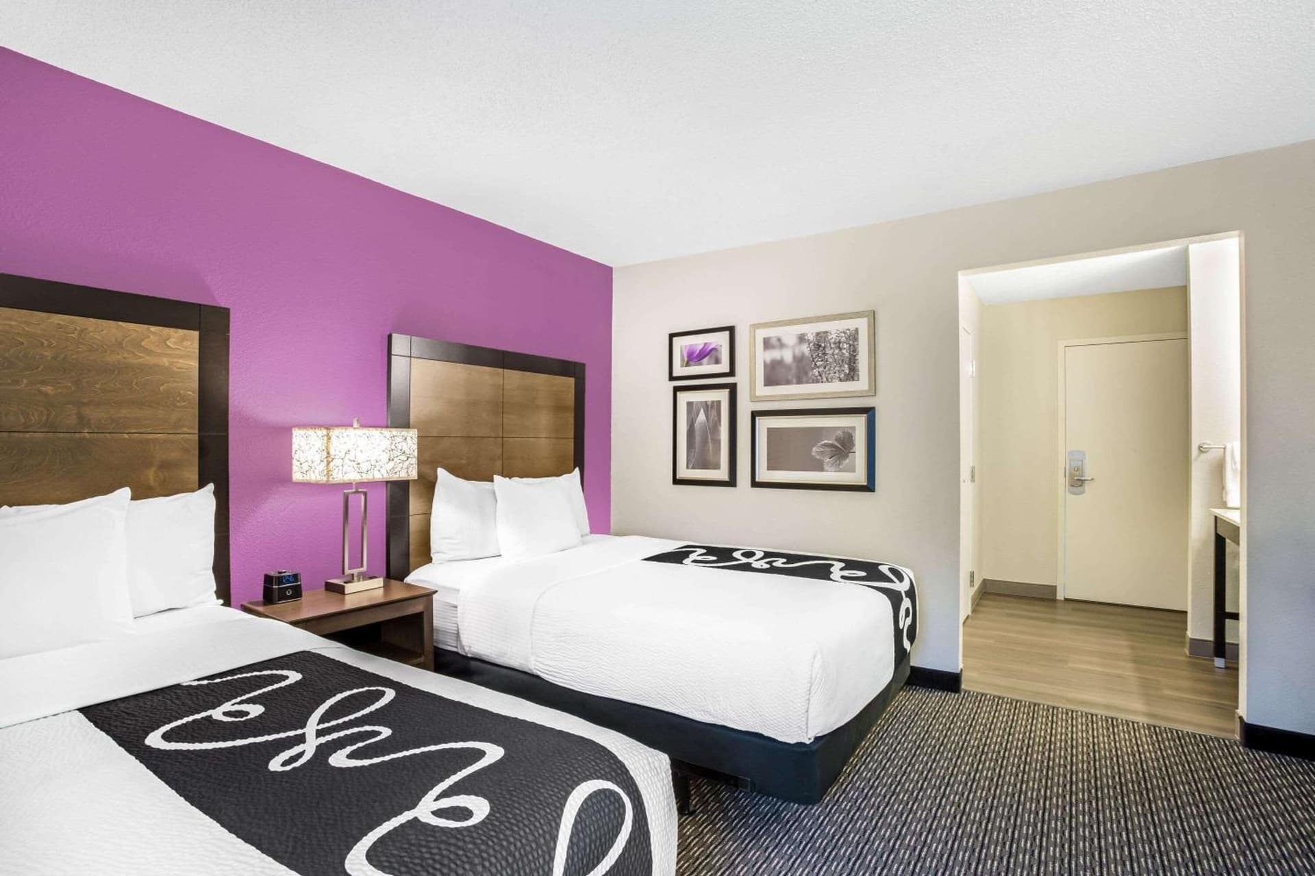 La Quinta by Wyndham Hartford Bradley Airport gallery photo in Windsor Locks — image 18