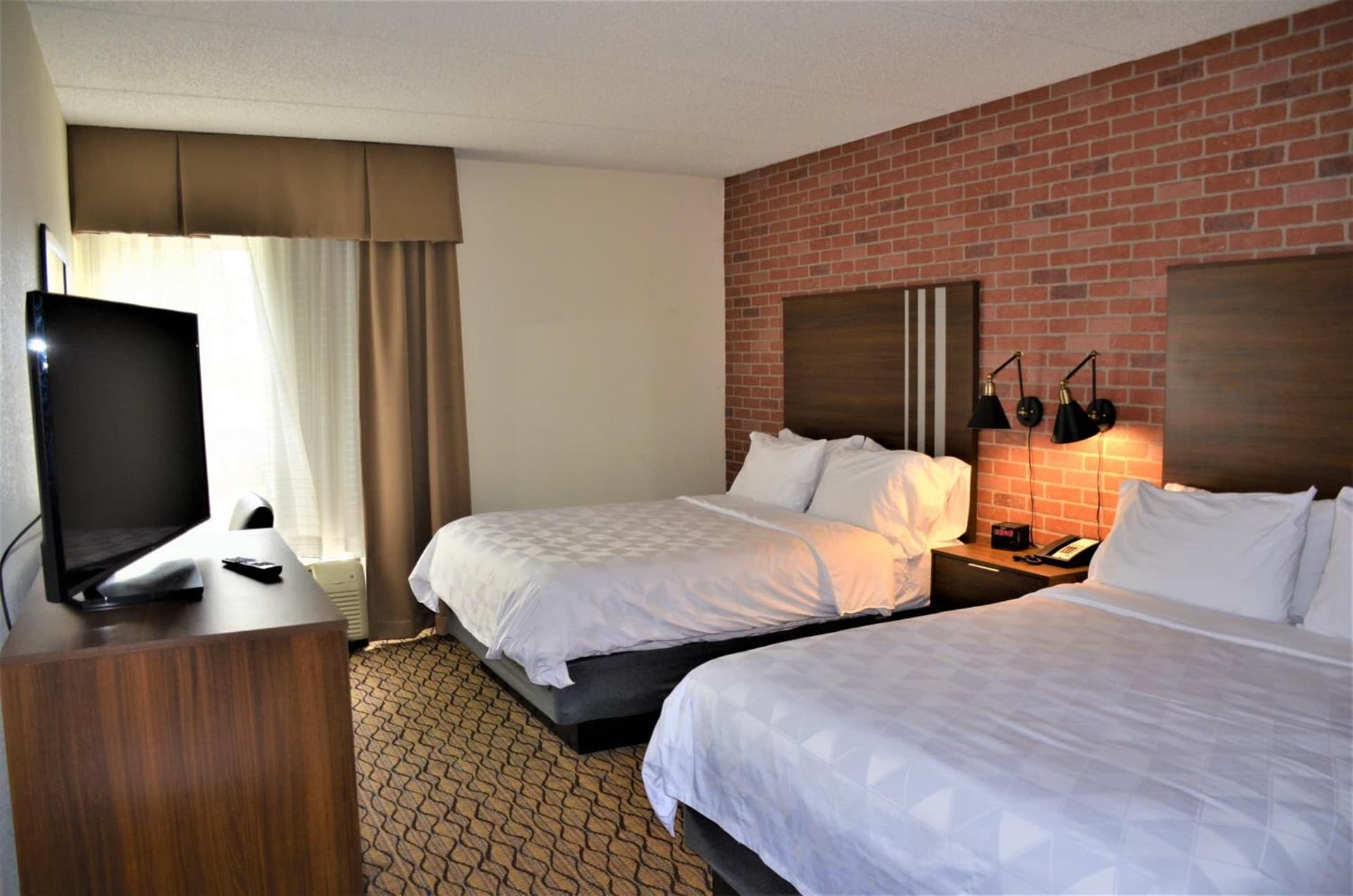 Burrstone Inn, an Ascend Collection Hotel gallery photo in Utica, NY — image 43