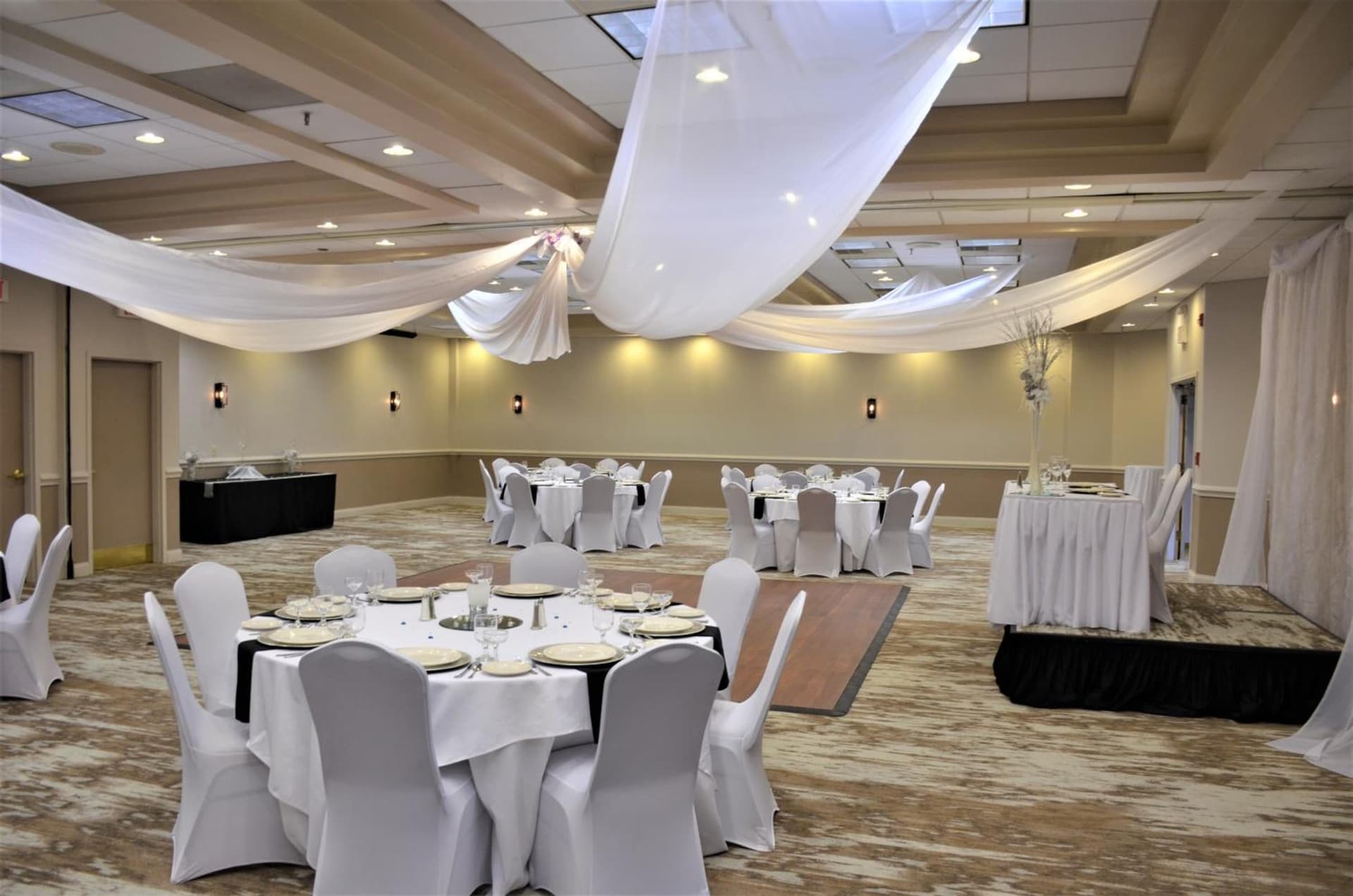 Burrstone Inn, an Ascend Collection Hotel gallery photo in Utica, NY — image 26