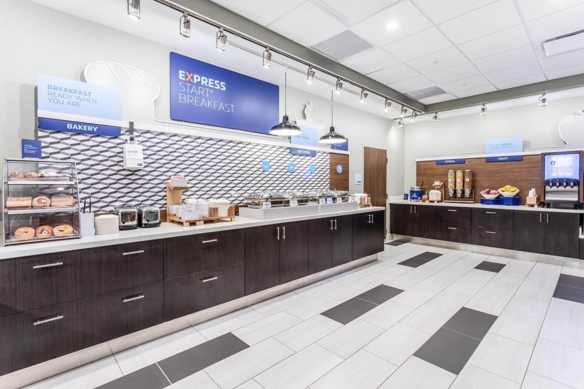 Holiday Inn Express & Suites - Springfield North by IHG gallery photo in Springfield, MO — image 29