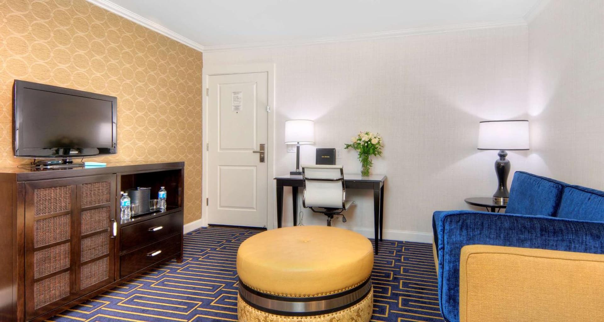 Best Western Plus Palm Court Hotel gallery photo in Davis, CA — image 5