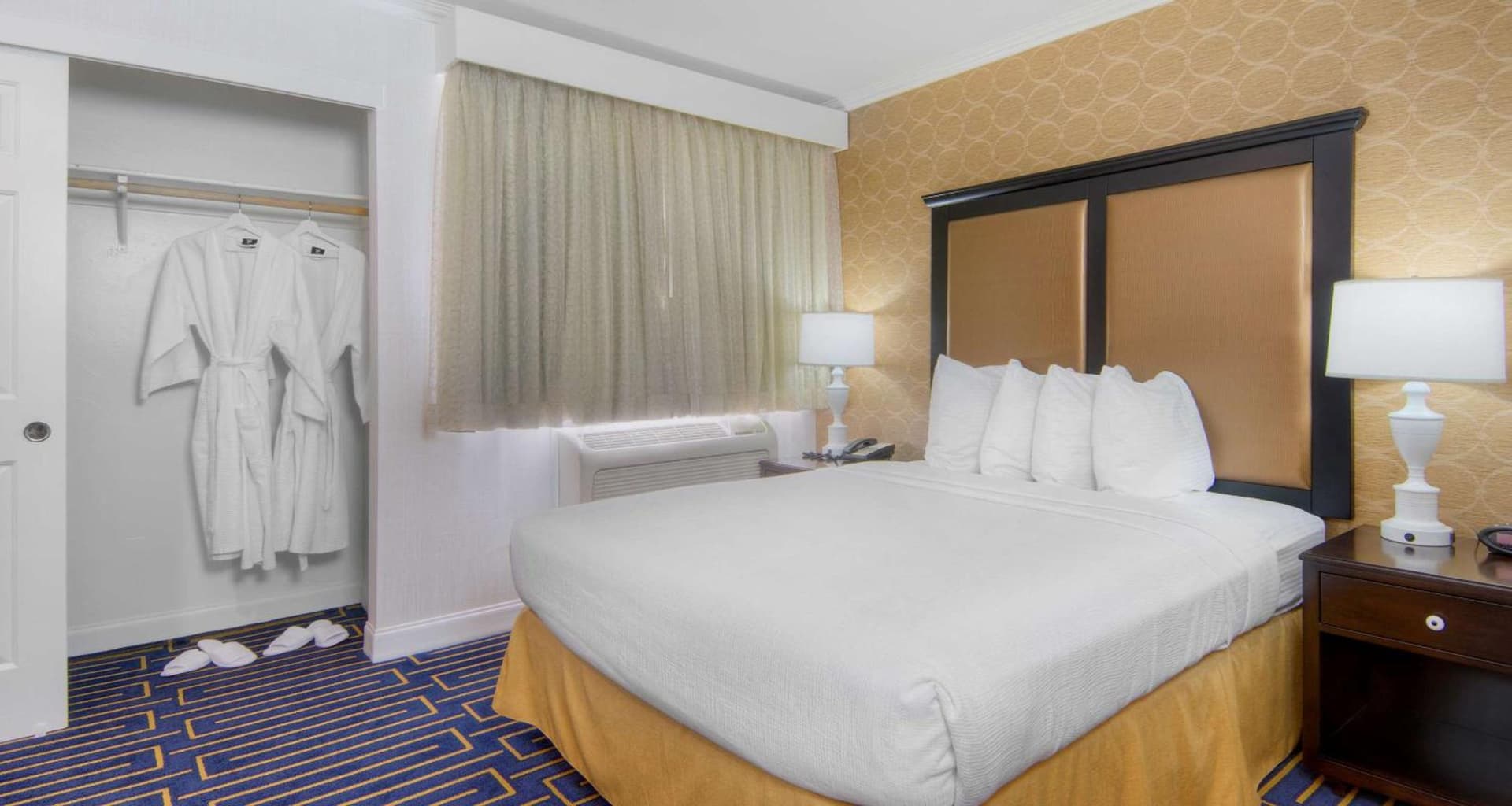 Best Western Plus Palm Court Hotel gallery photo in Davis, CA — image 14