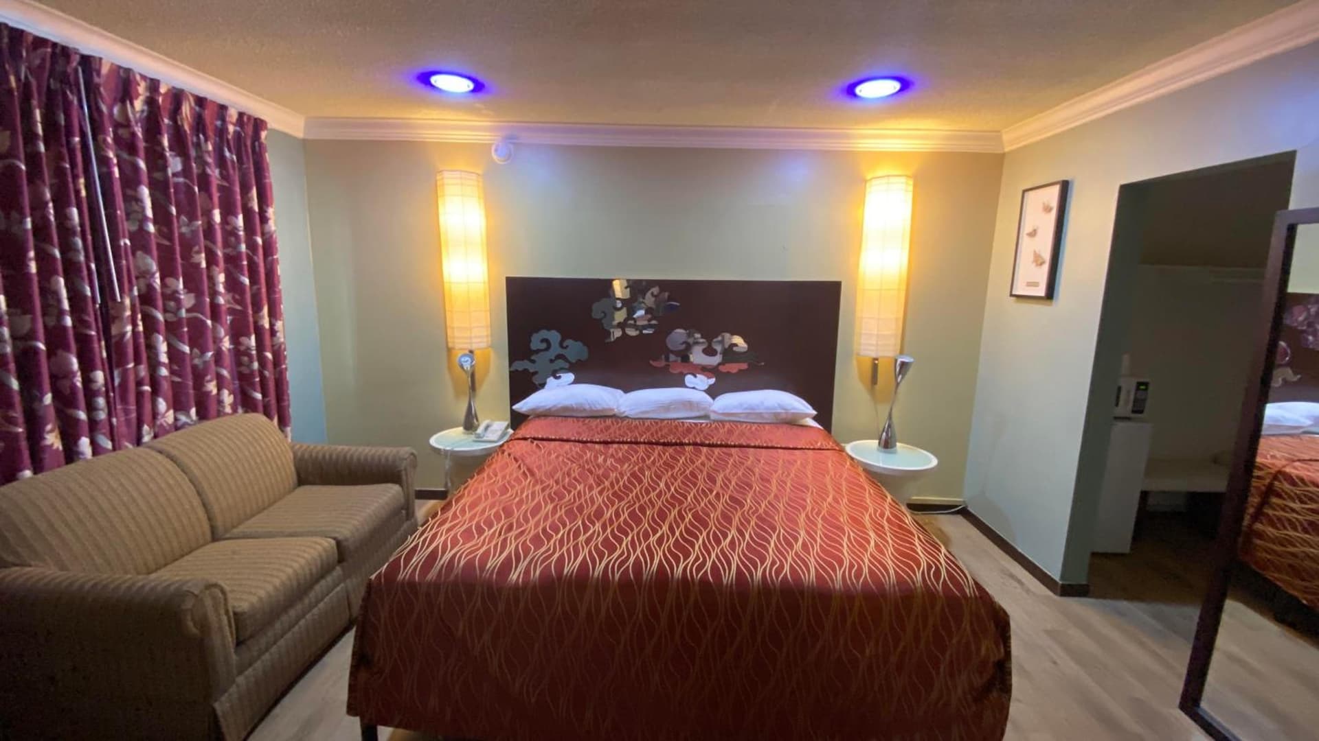 Villa Park Motel gallery photo in Orange, CA — image 25