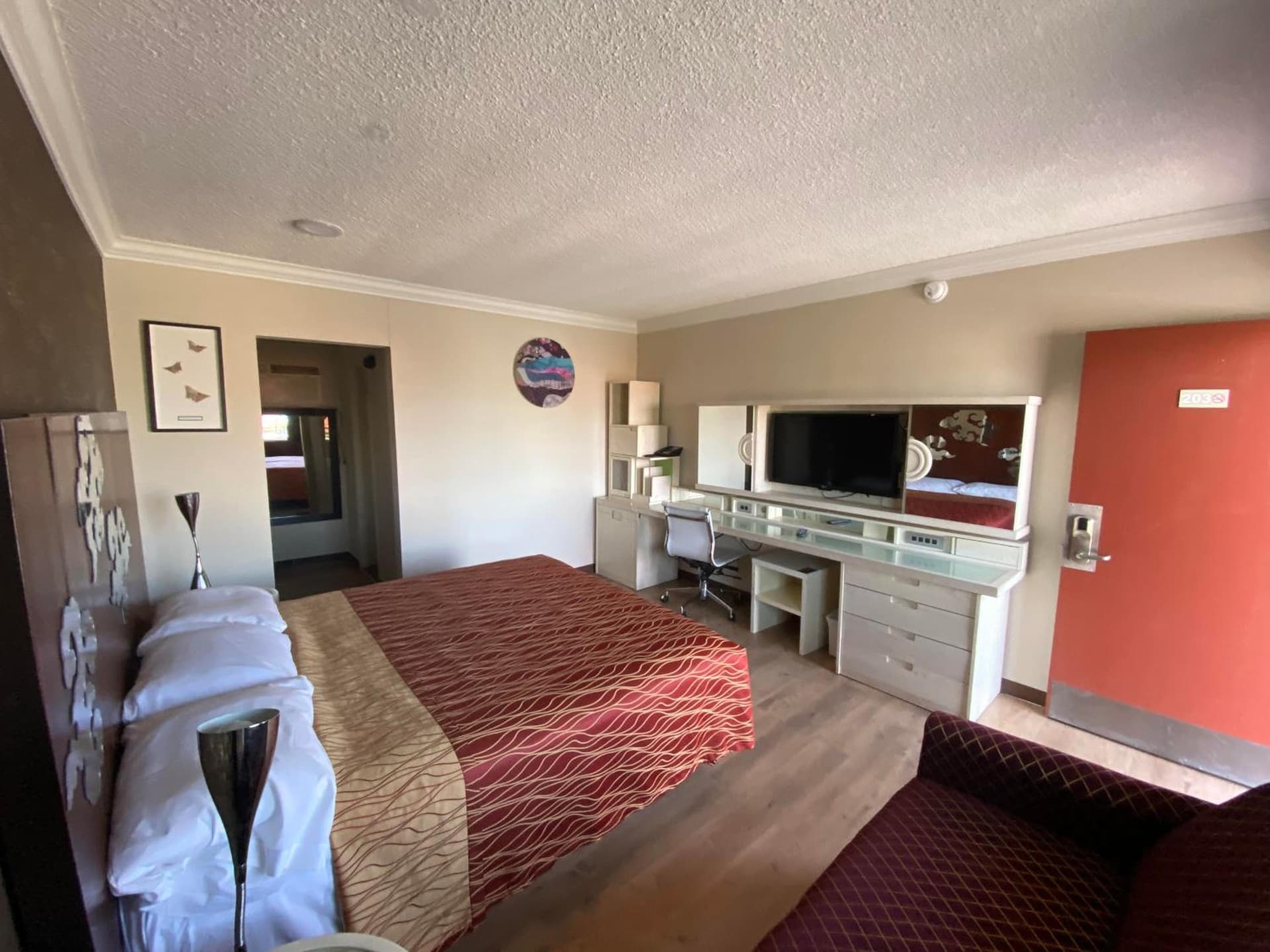 Villa Park Motel gallery photo in Orange, CA — image 4
