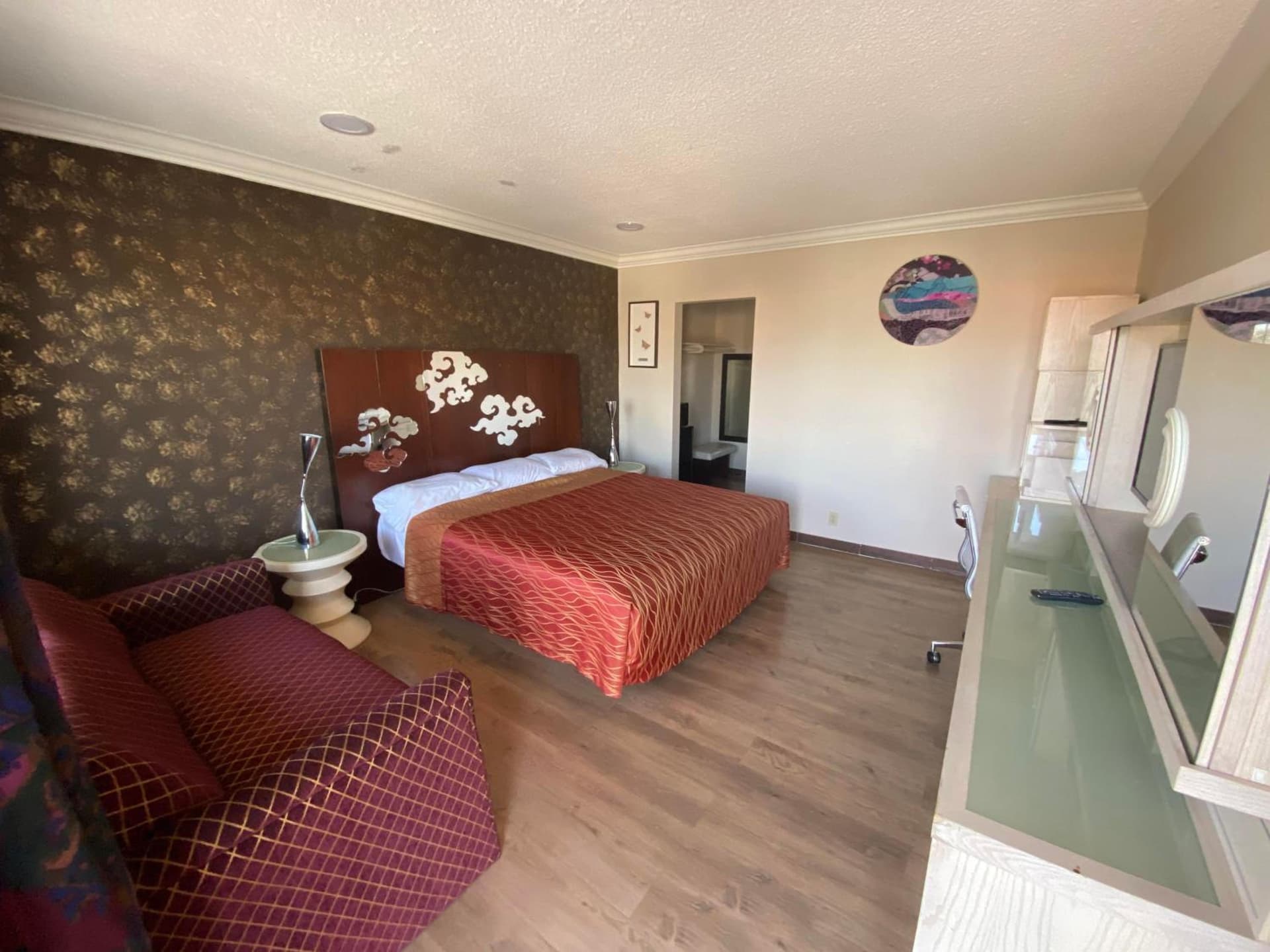 Villa Park Motel gallery photo in Orange, CA — image 5