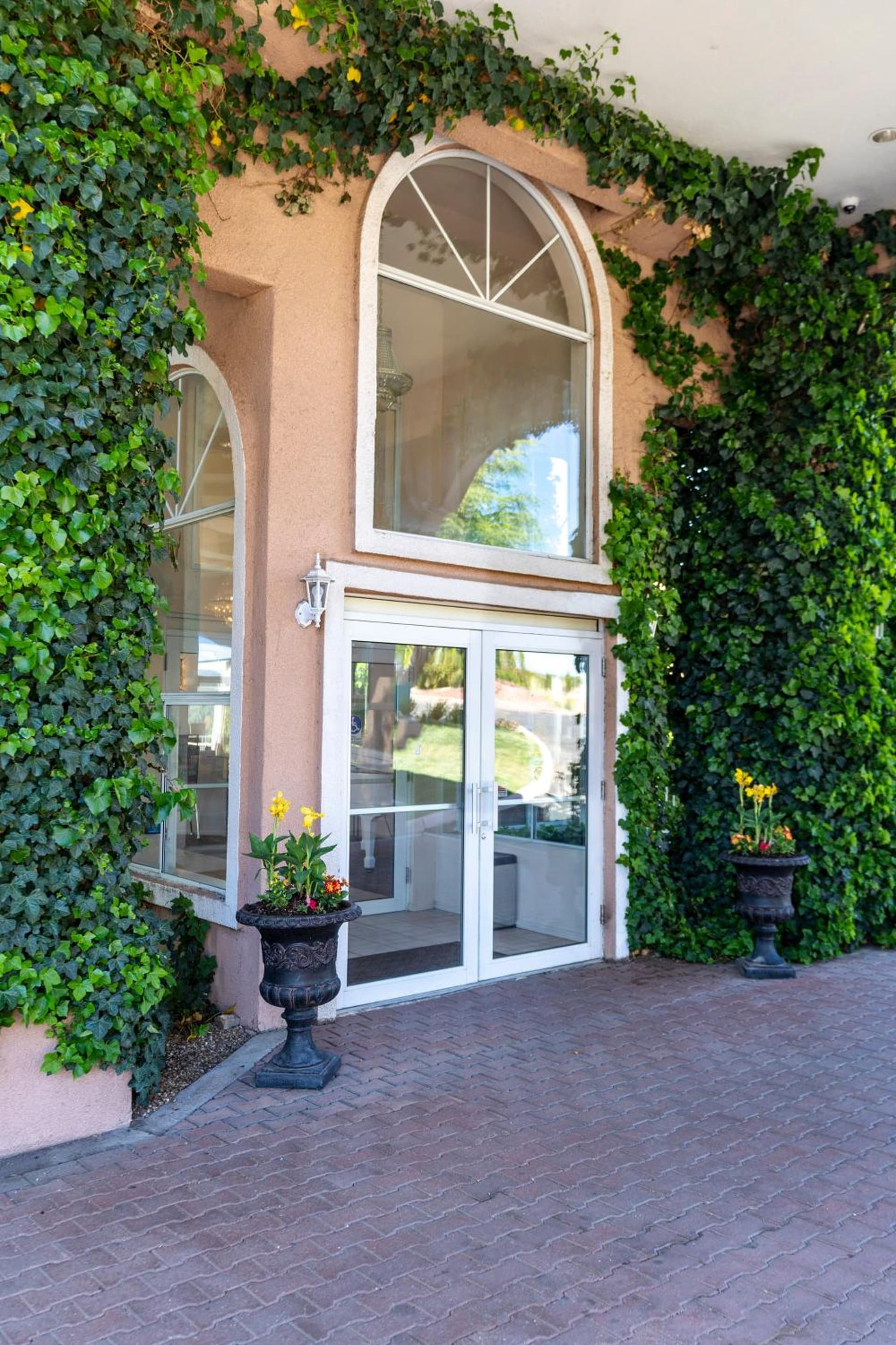 Forest Villas Hotel gallery photo in Prescott, AZ — image 117