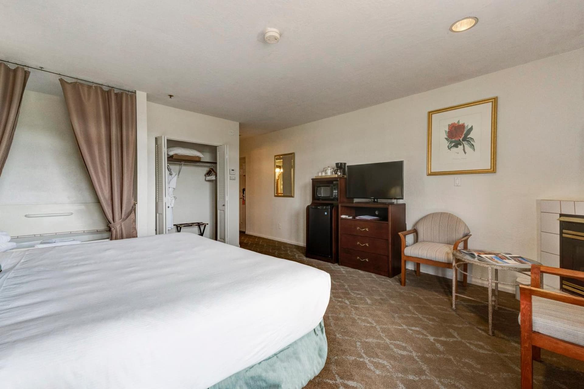 Forest Villas Hotel gallery photo in Prescott, AZ — image 132