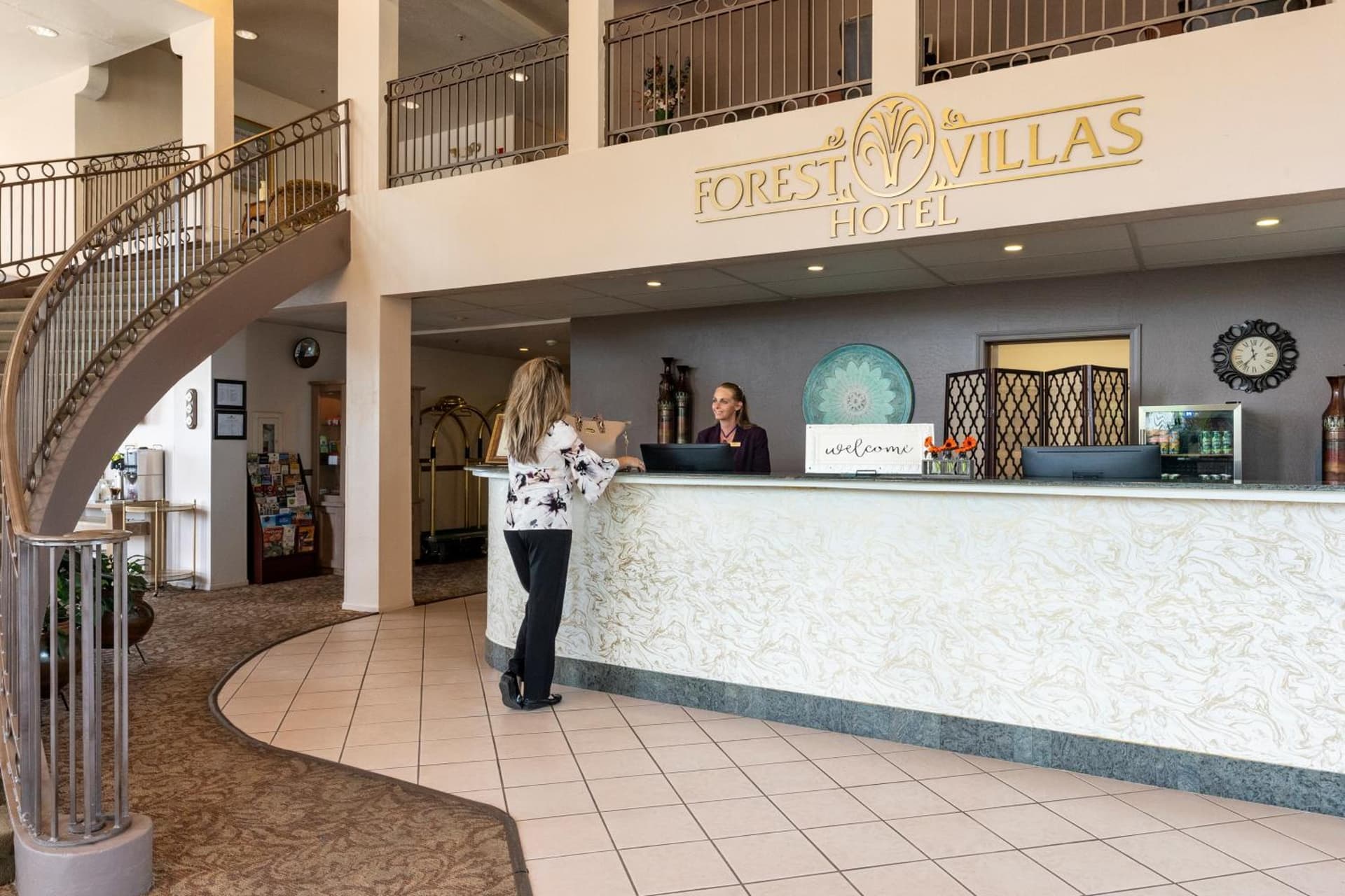 Forest Villas Hotel gallery photo in Prescott, AZ — image 155