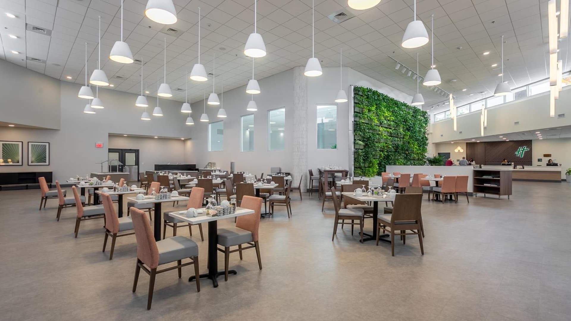 Holiday Inn Panama City by IHG gallery photo in Panama City, FL — image 83