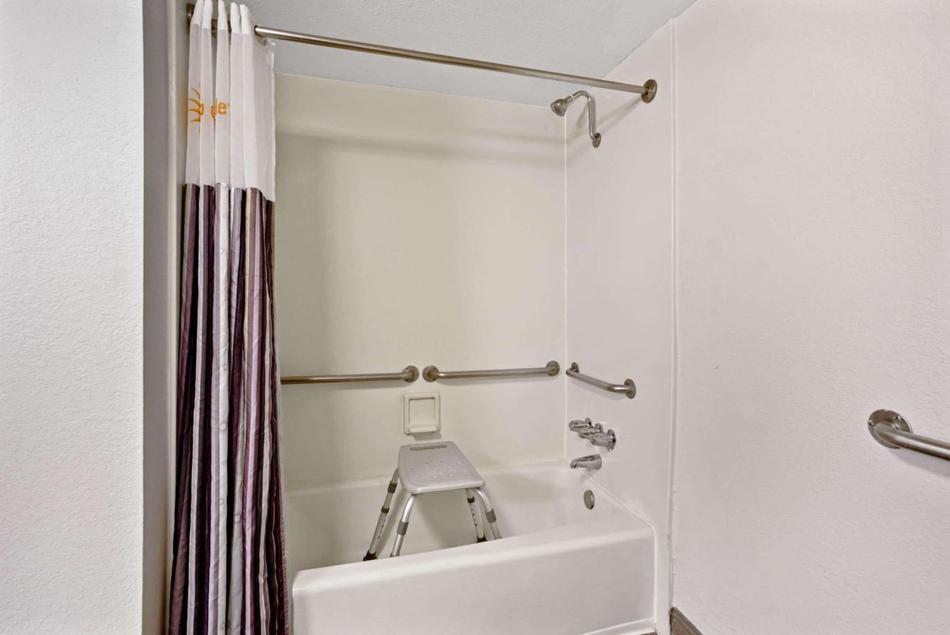 La Quinta Inn by Wyndham Tucson East gallery photo in Tucson, AZ — image 14