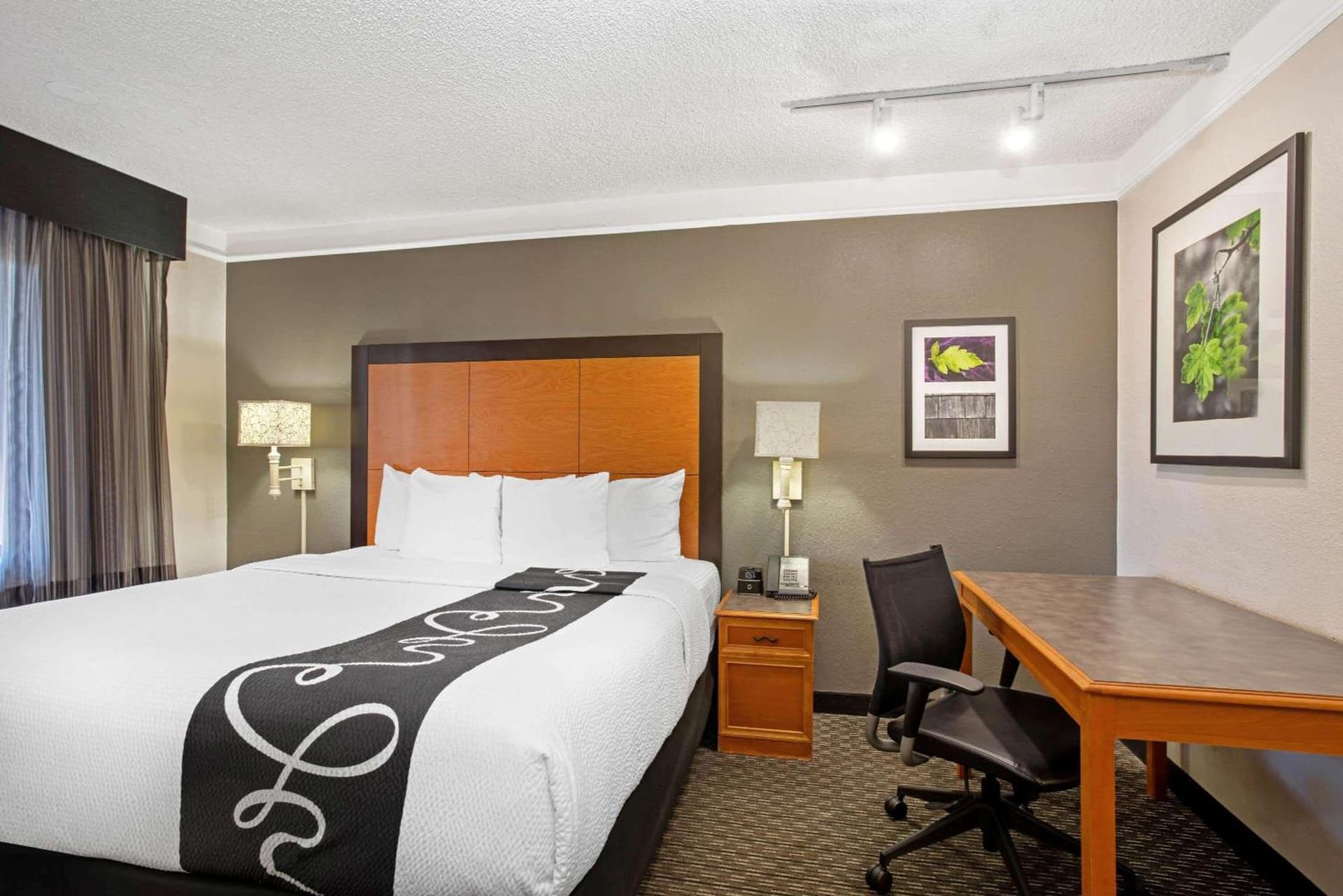 La Quinta Inn by Wyndham Tucson East gallery photo in Tucson, AZ — image 35