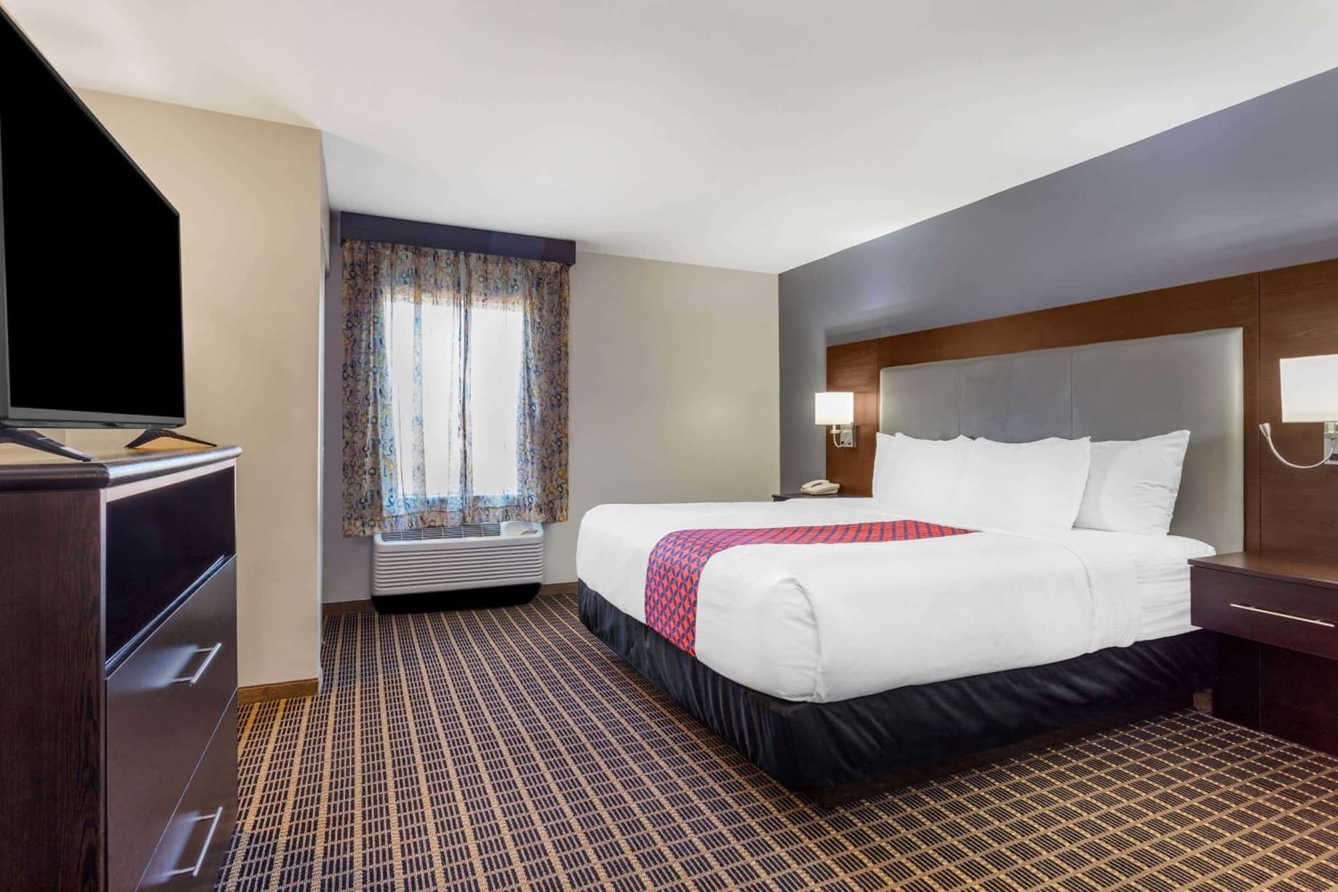 La Quinta by Wyndham Rockford gallery photo in Rockford, IL — image 10