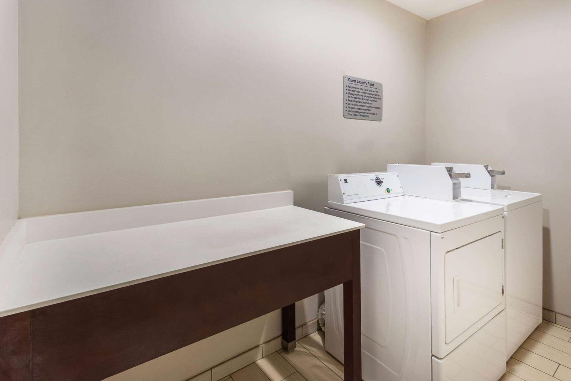 La Quinta by Wyndham Rockford gallery photo in Rockford, IL — image 18