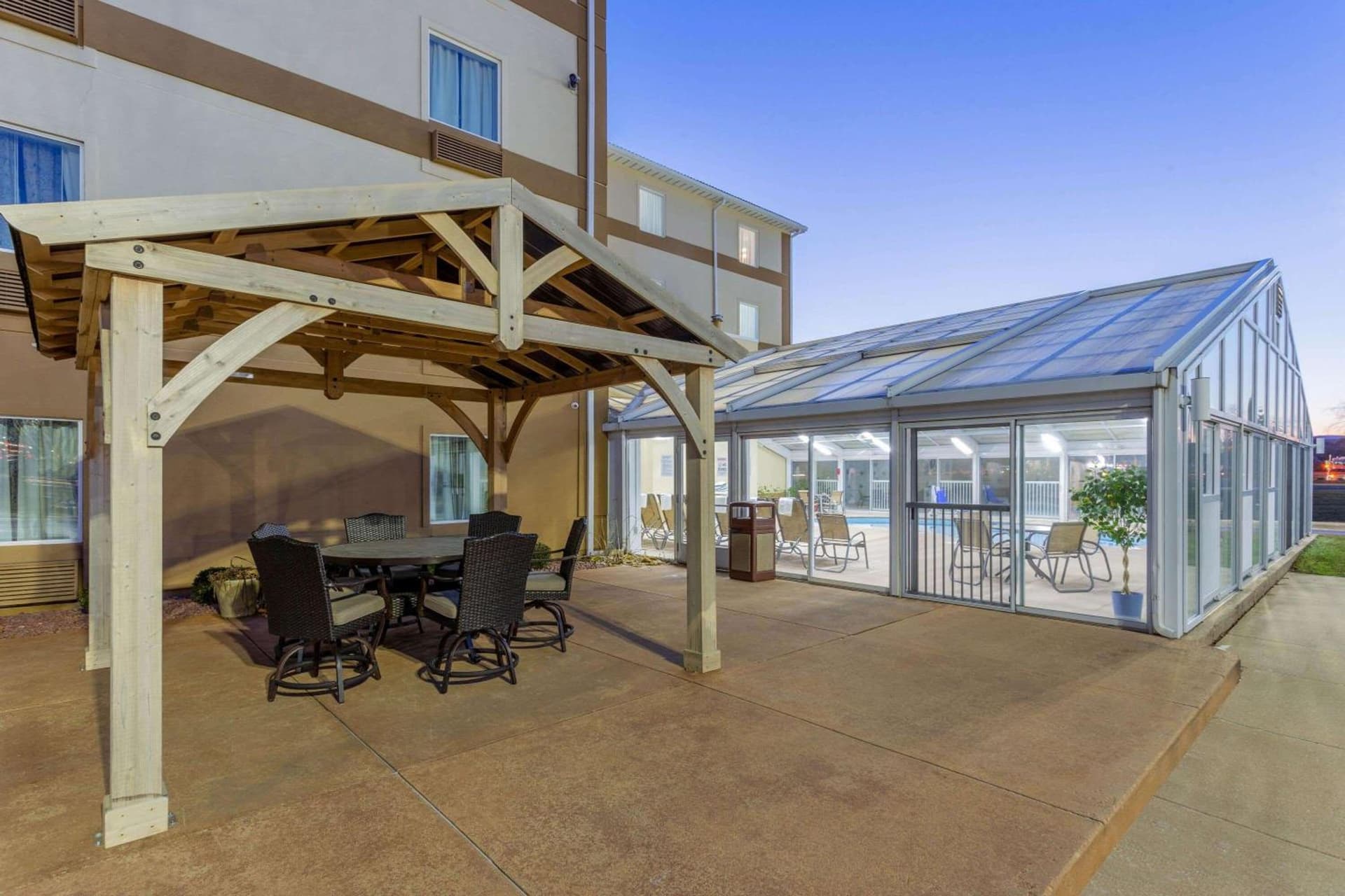 La Quinta by Wyndham Rockford gallery photo in Rockford, IL — image 21
