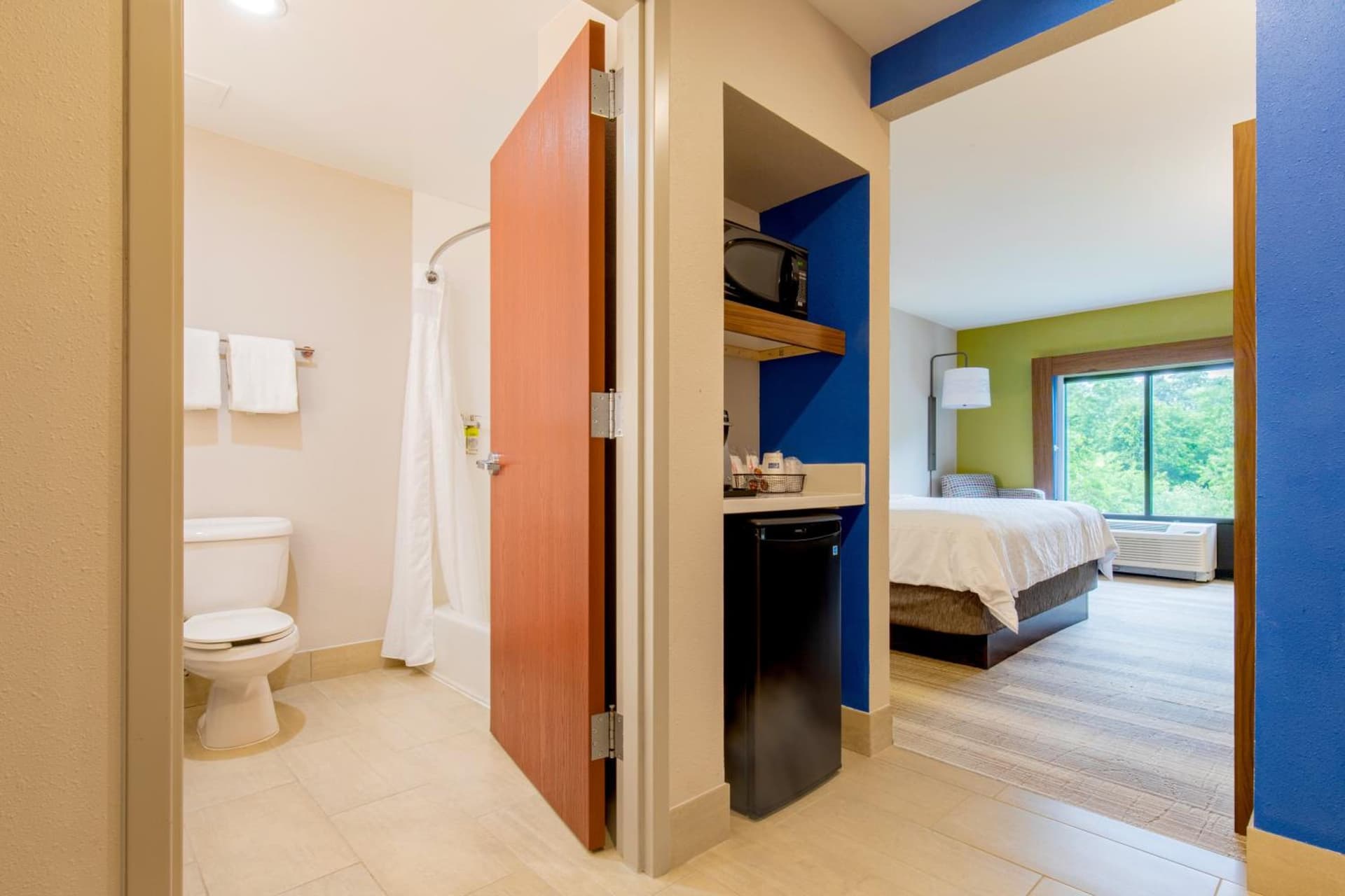 Holiday Inn Express Johnson City by IHG gallery photo in Johnson City, TN — image 7