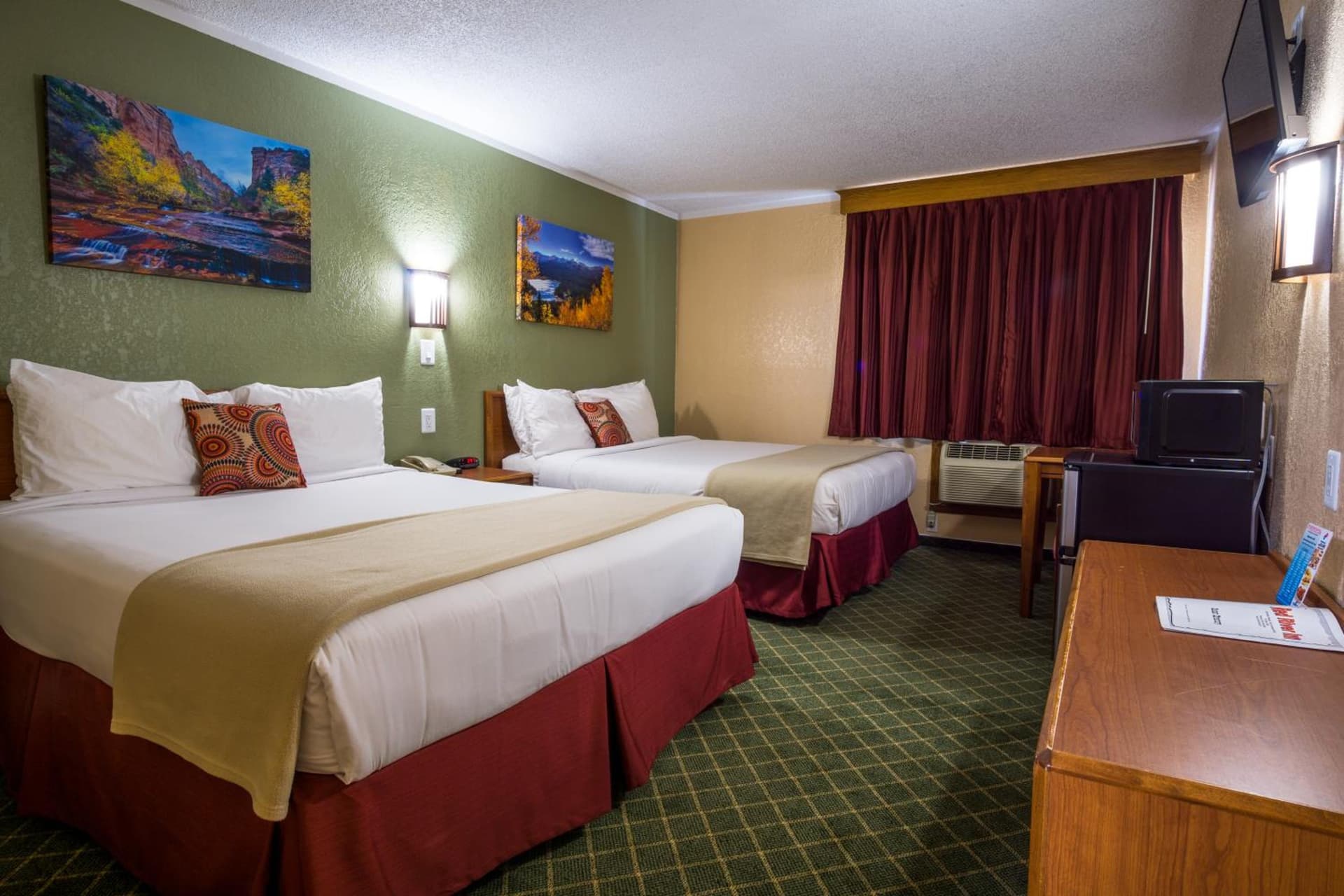 Red River Inn Silt - Rifle interior in Silt, CO — gallery photo 2