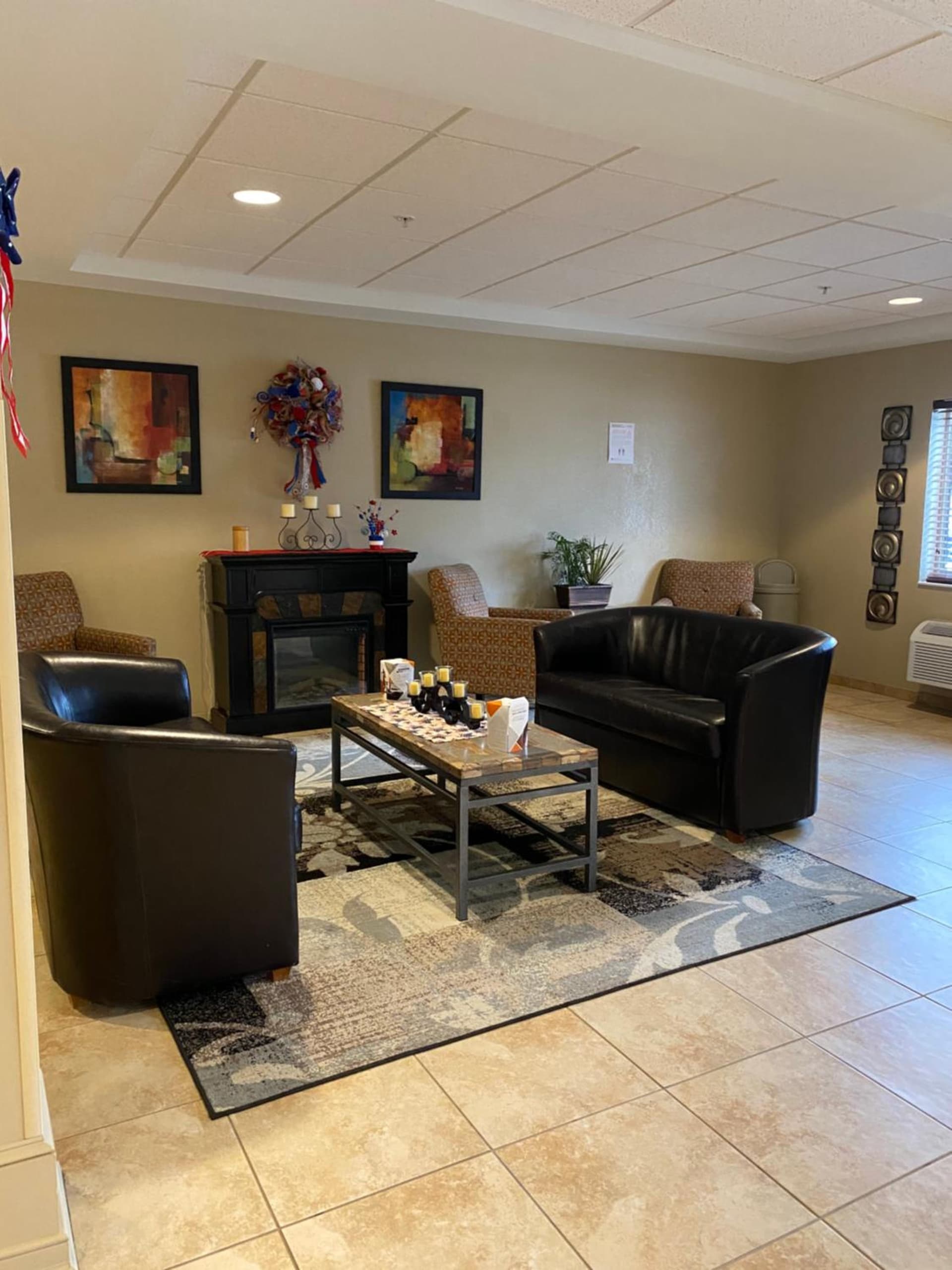 Suburban Studios Washington, PA interior in Washington, PA — gallery photo 2